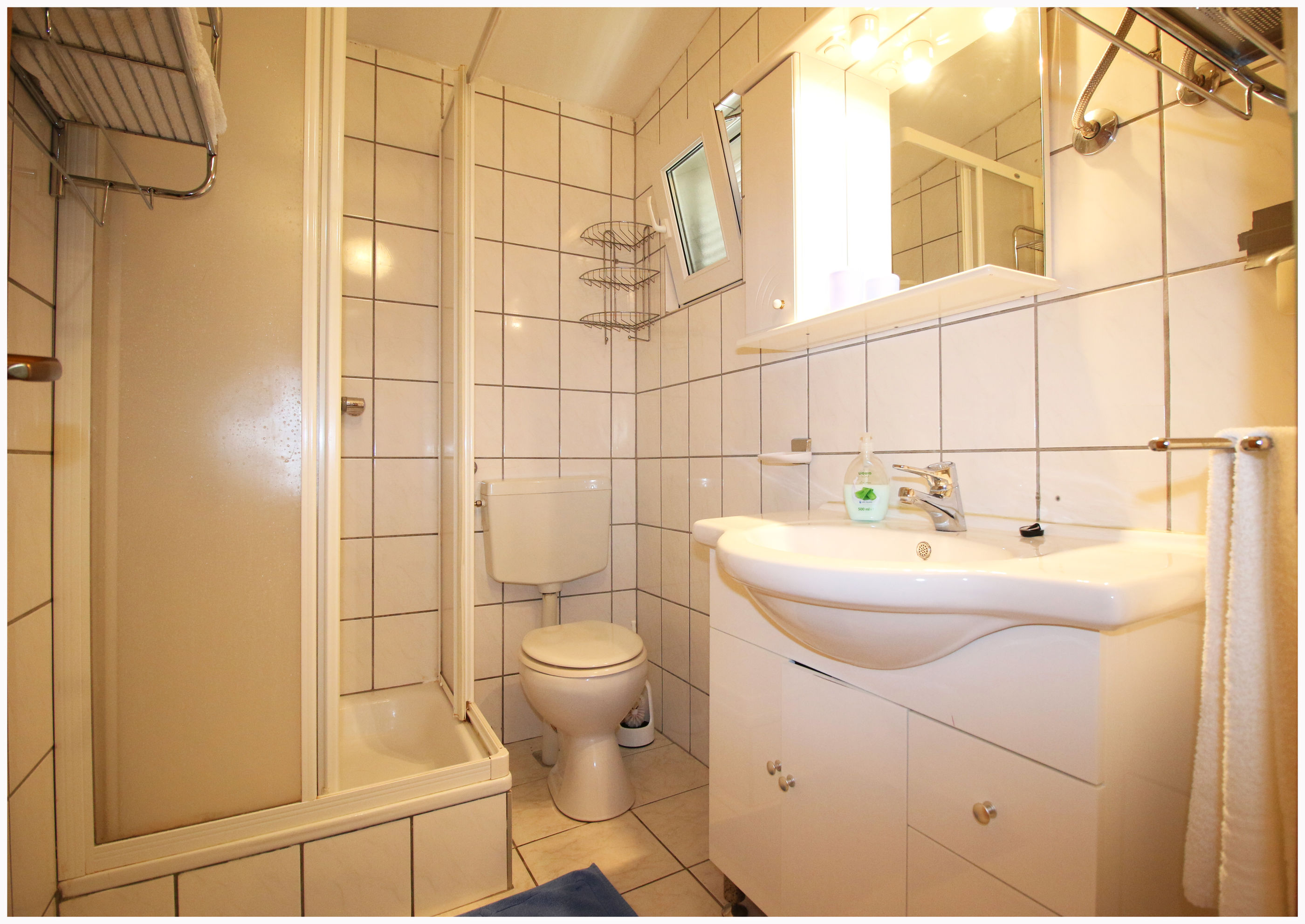 Apartments Tina Toni 64041-A1