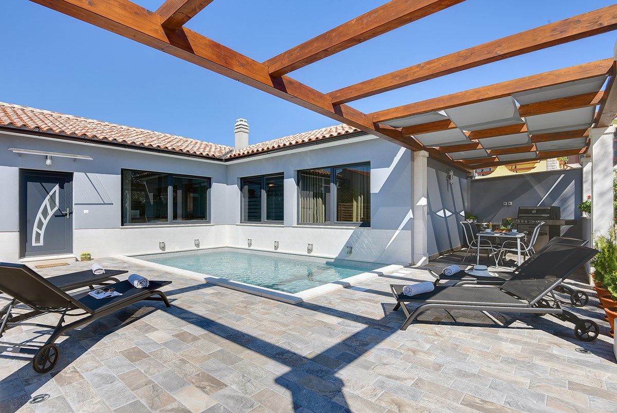 Villa Sunny Home 74045-K1