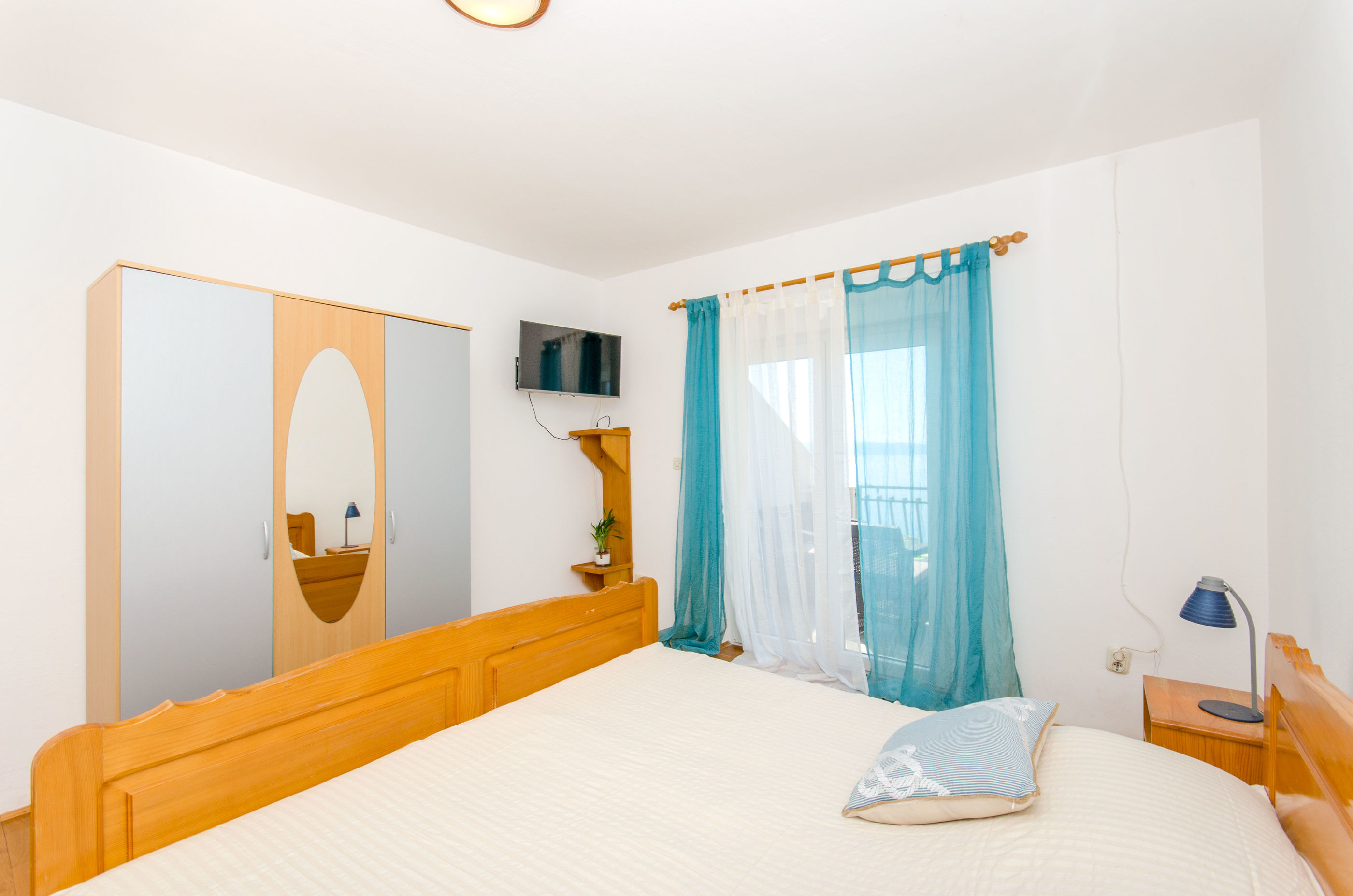 Apartments Bee Maja 30881-A2