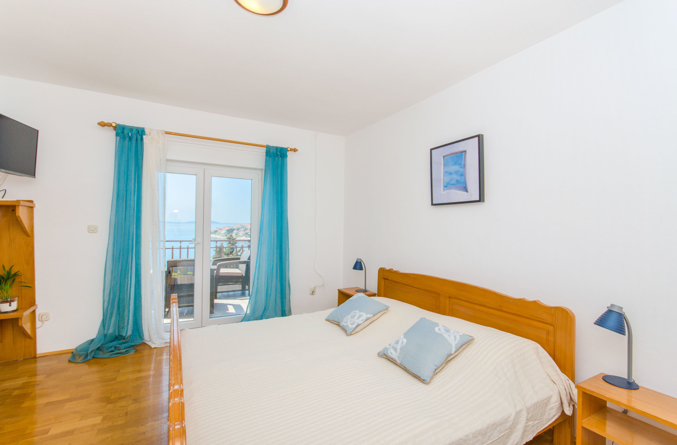 Apartments Bee Maja 30881-A2