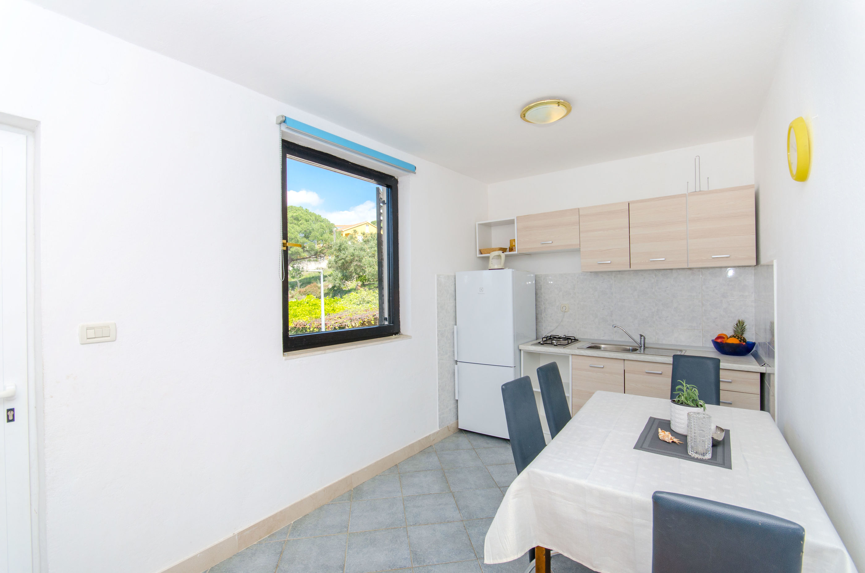 Apartments Bee Maja 30881-A2