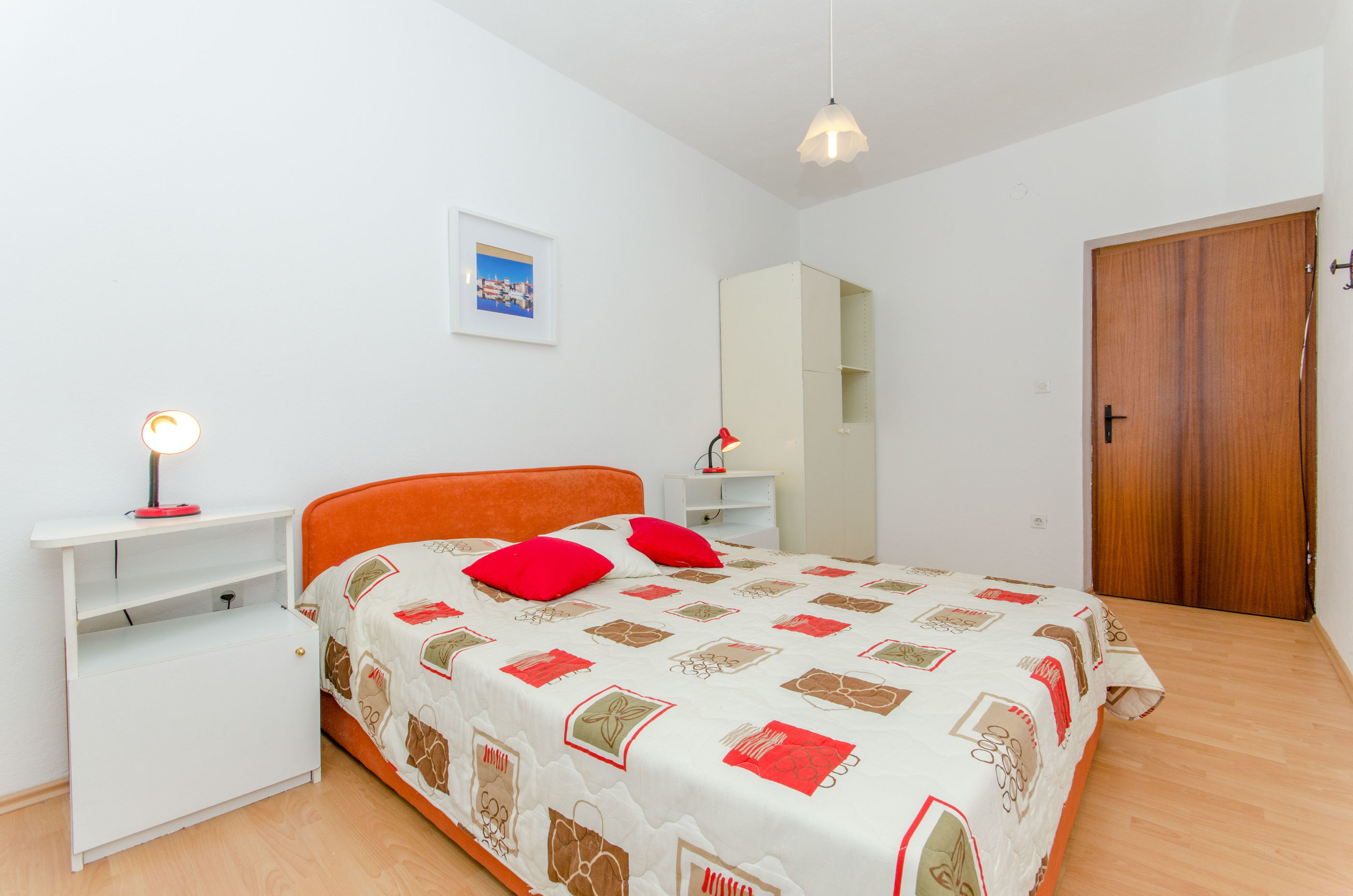 Apartments Bee Maja 30881-A1