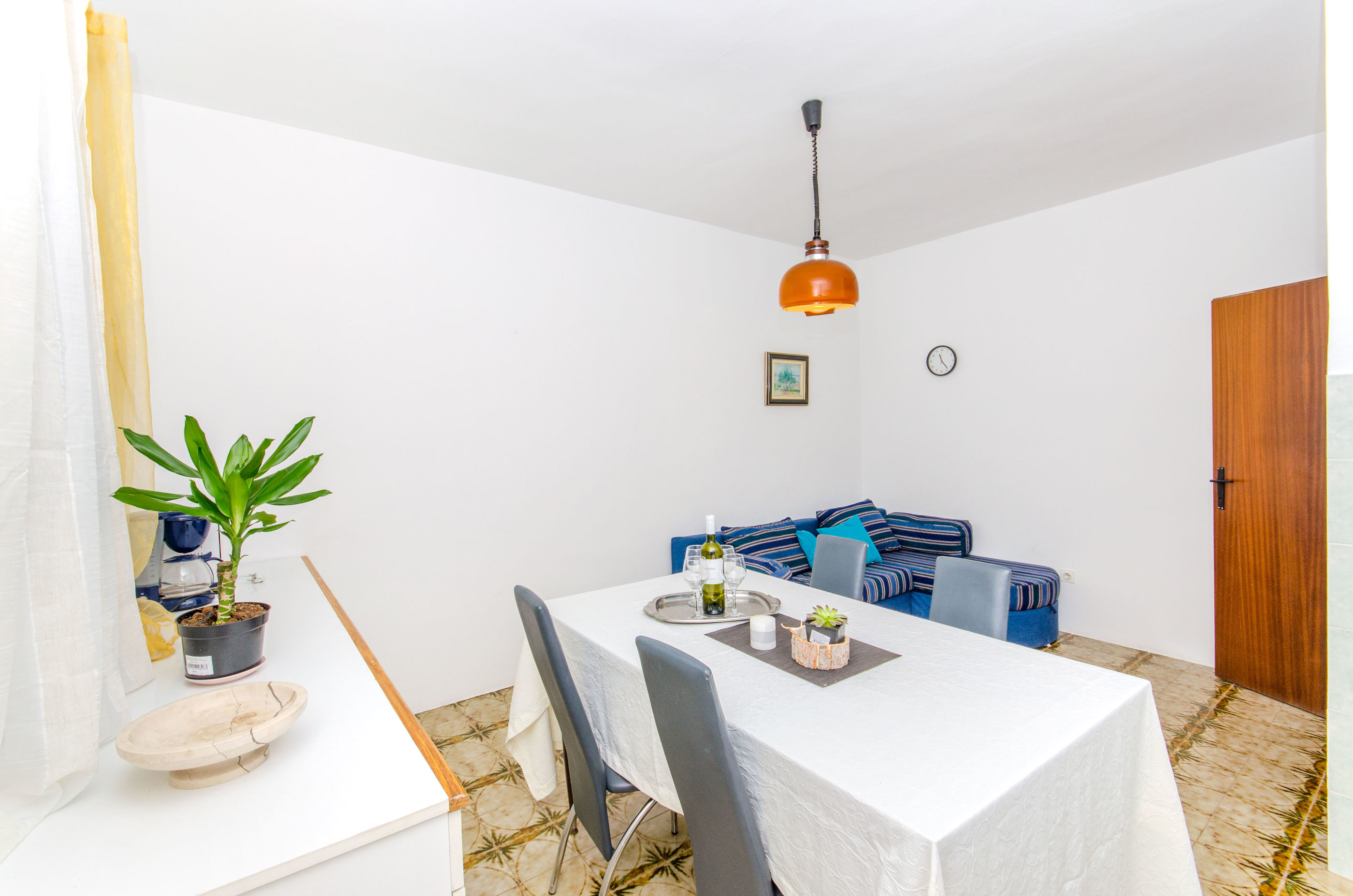 Apartments Bee Maja 30881-A1