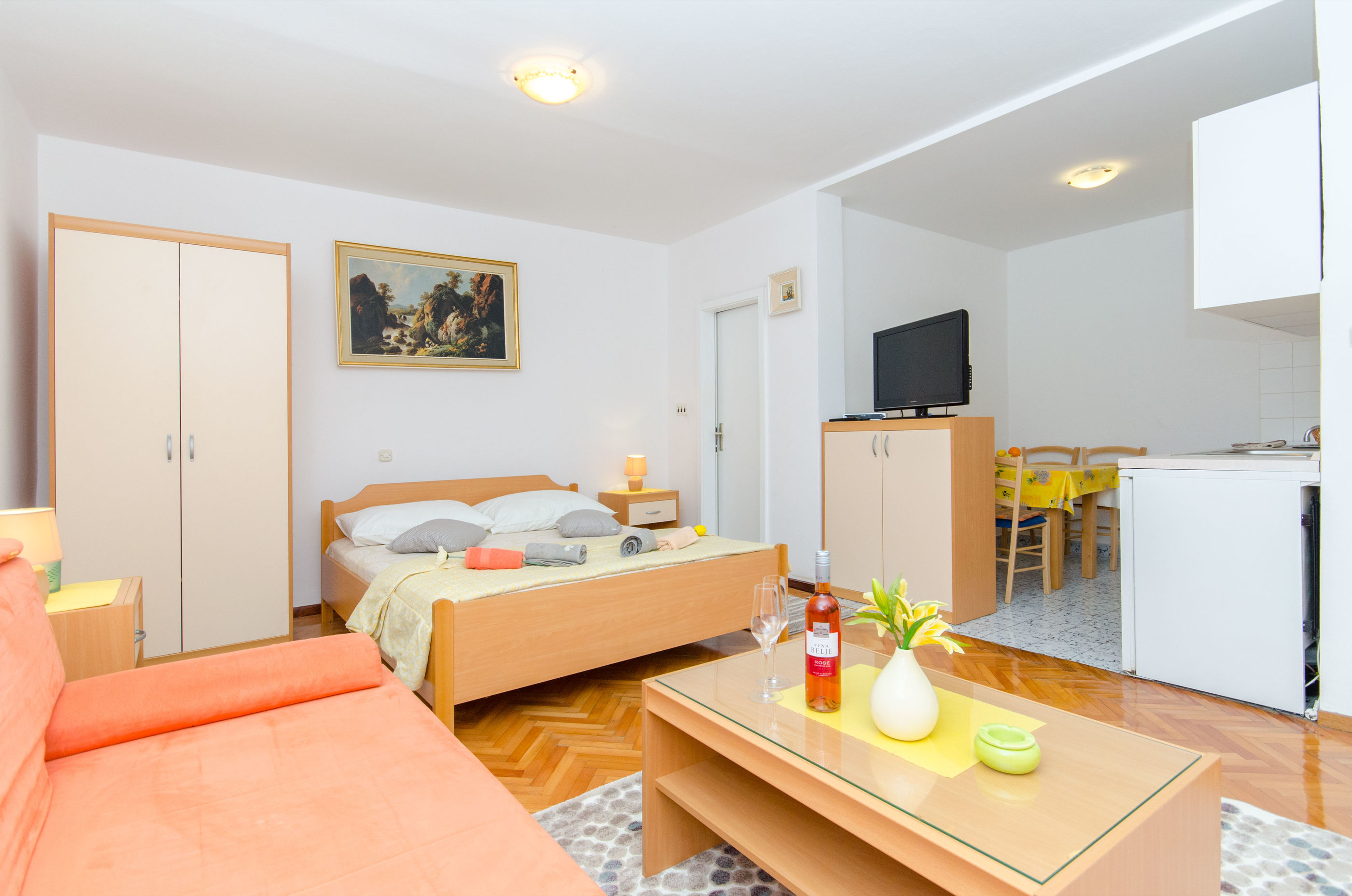 Apartments and Room Sun & Sea 63701-A1