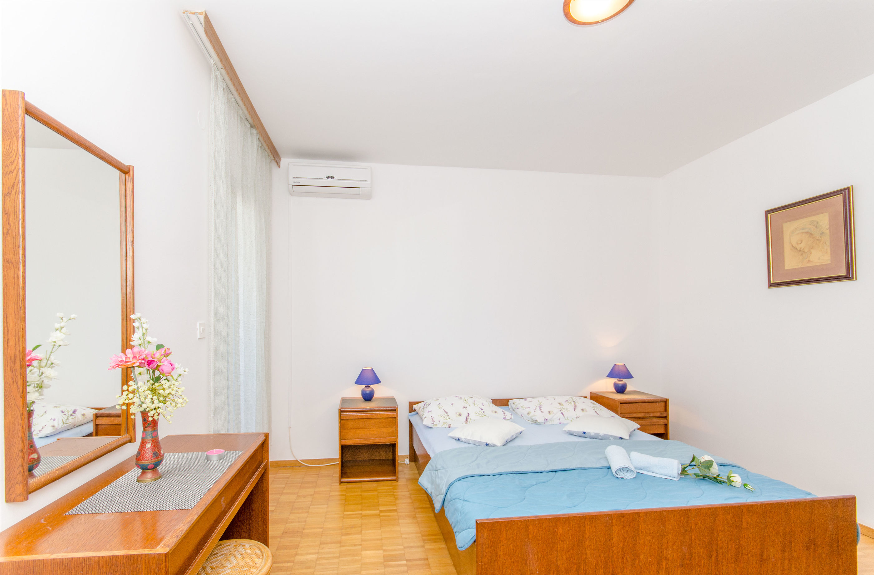 Apartments and Room Sun & Sea 63701-A2