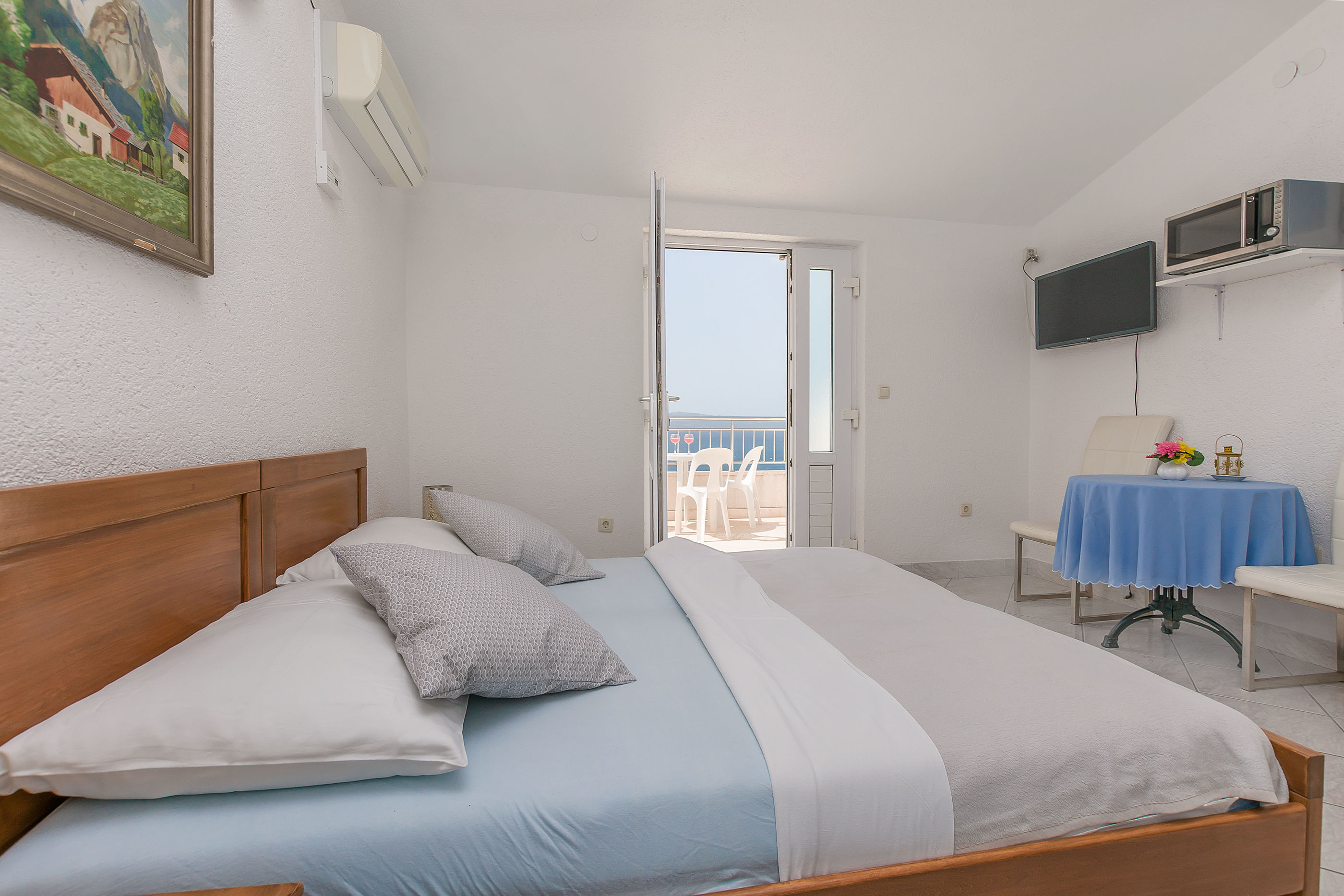 Apartments Luca 64471-A3