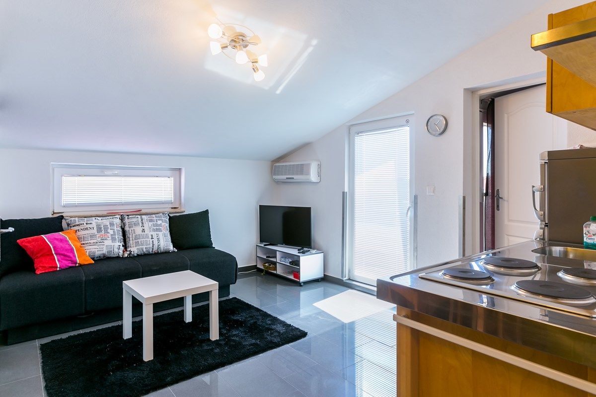 House Kapovica 73617-A2