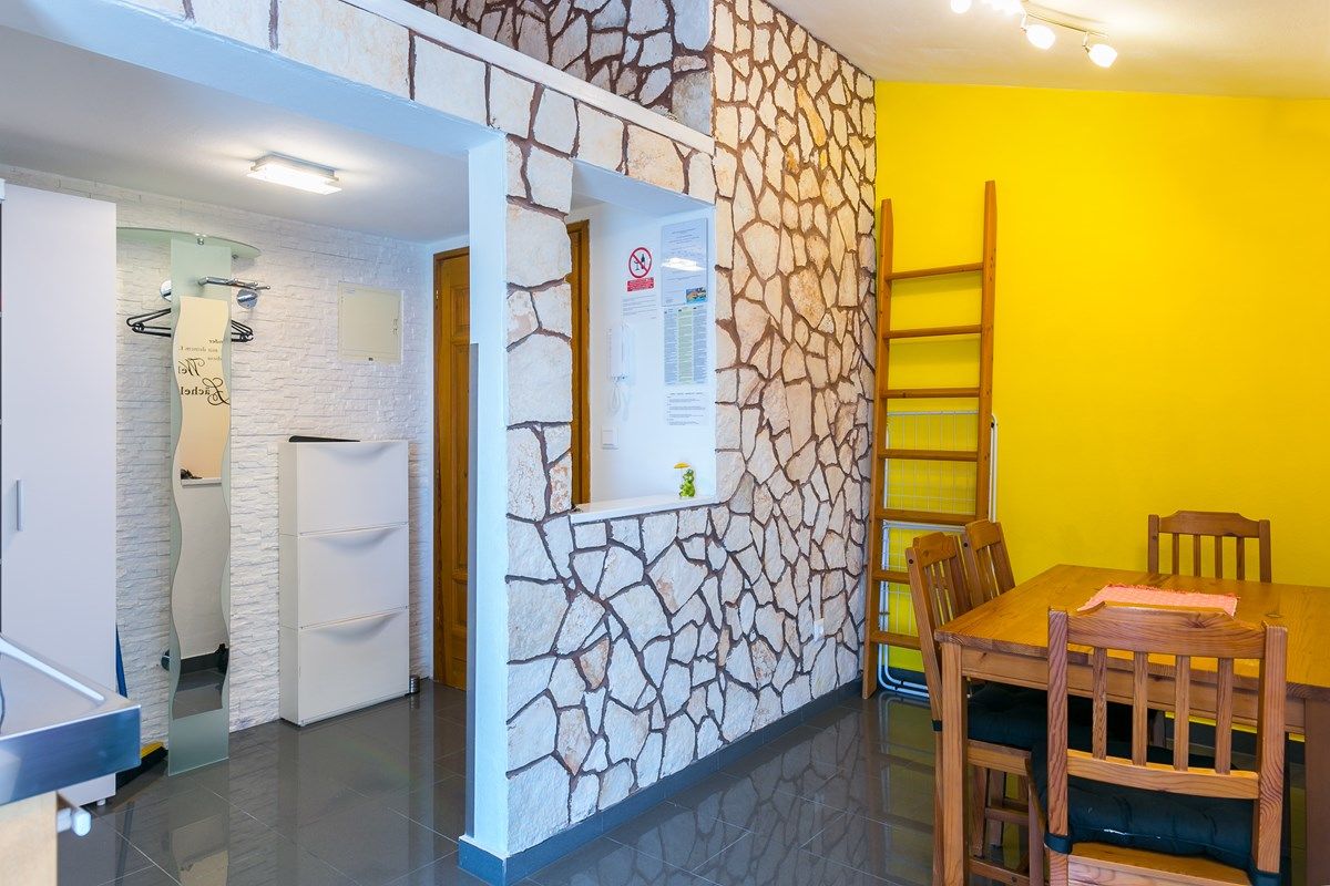 House Kapovica 73617-A2