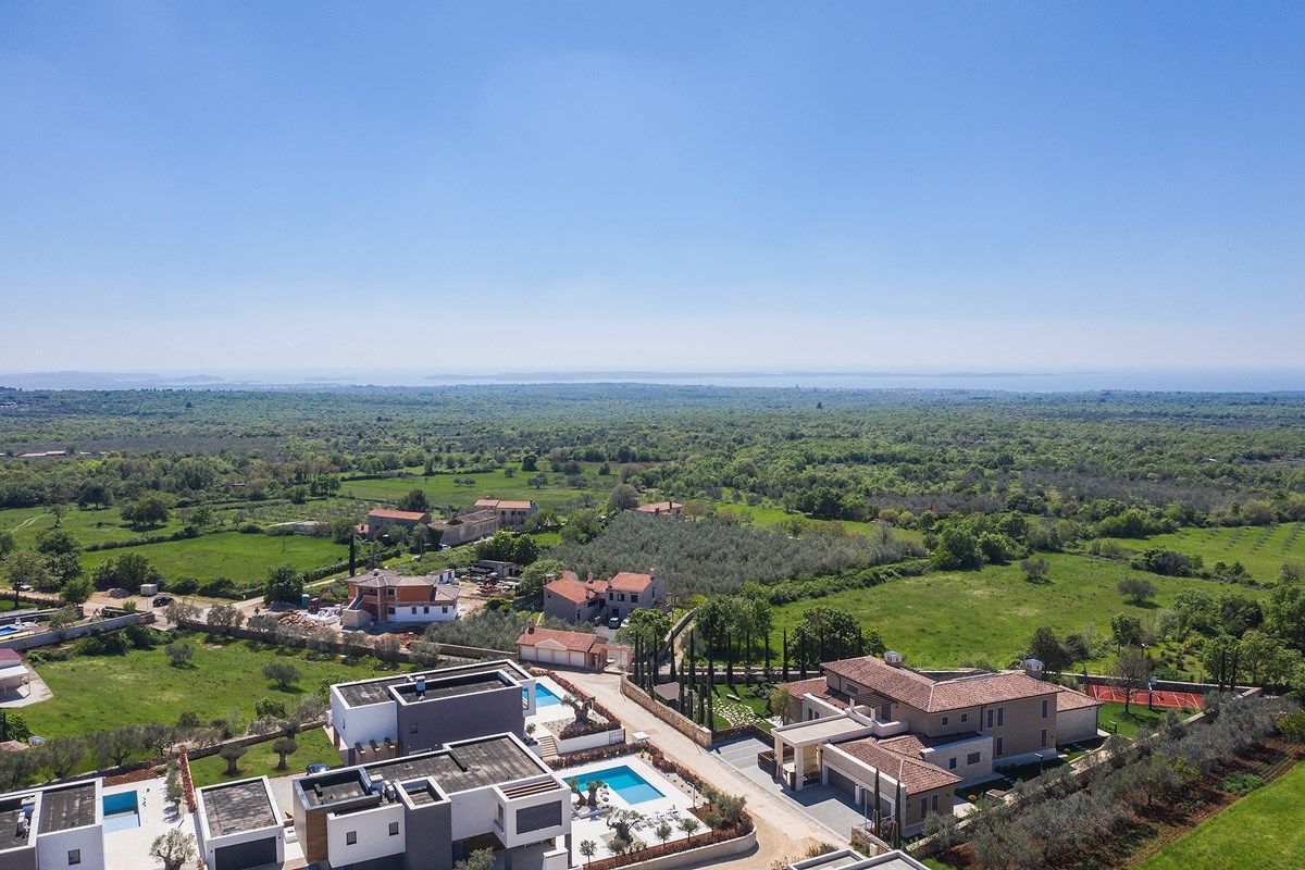 Villa Old Olive II 74047-K1