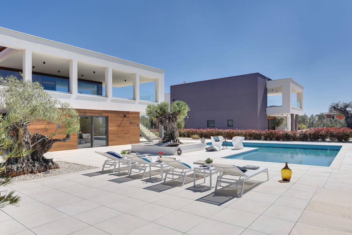 Villa Old Olive II 74047-K1