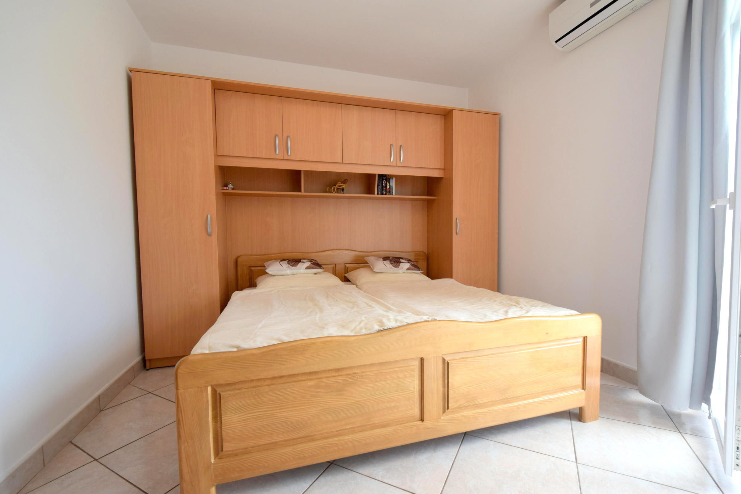 Apartments Josipa 62002-A1