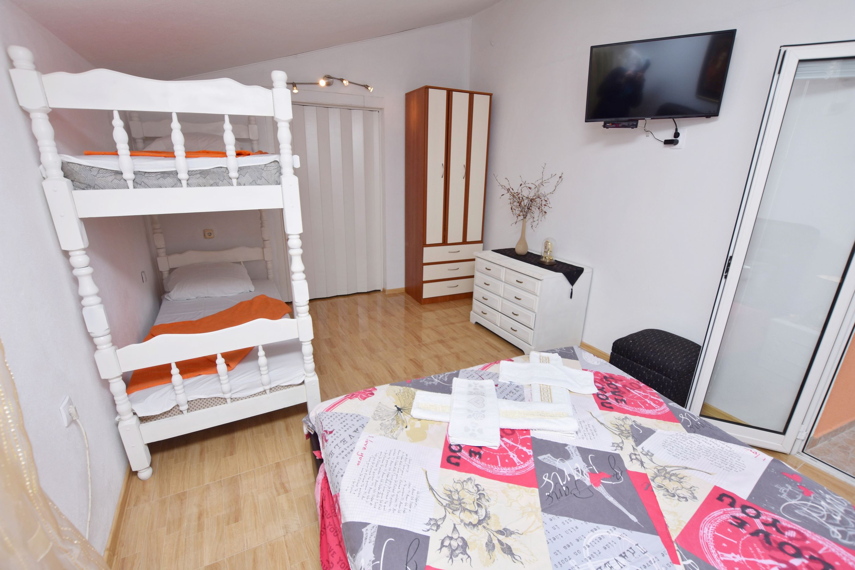 Apartments Siljak 64031-A3