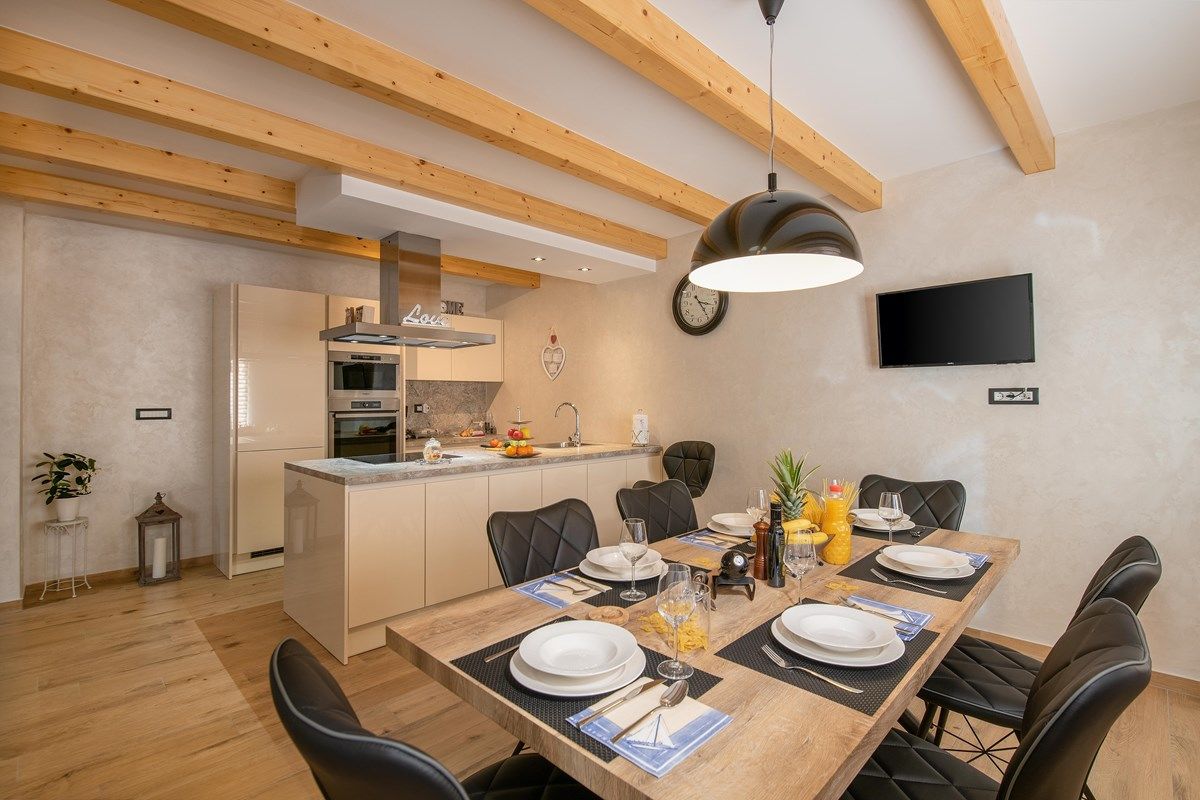 Villa Porto 74063-K1