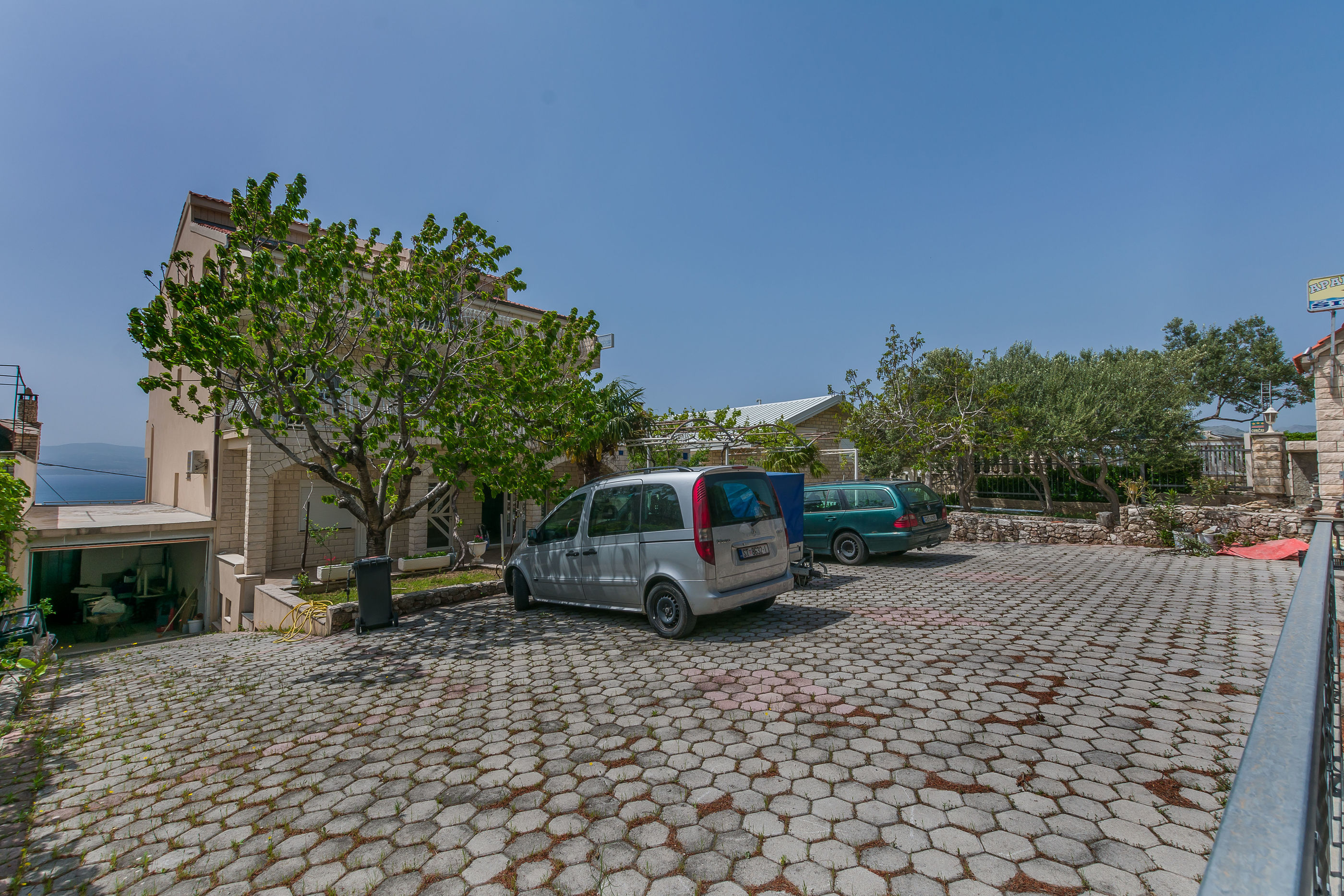 Apartments Luca 64471-A1
