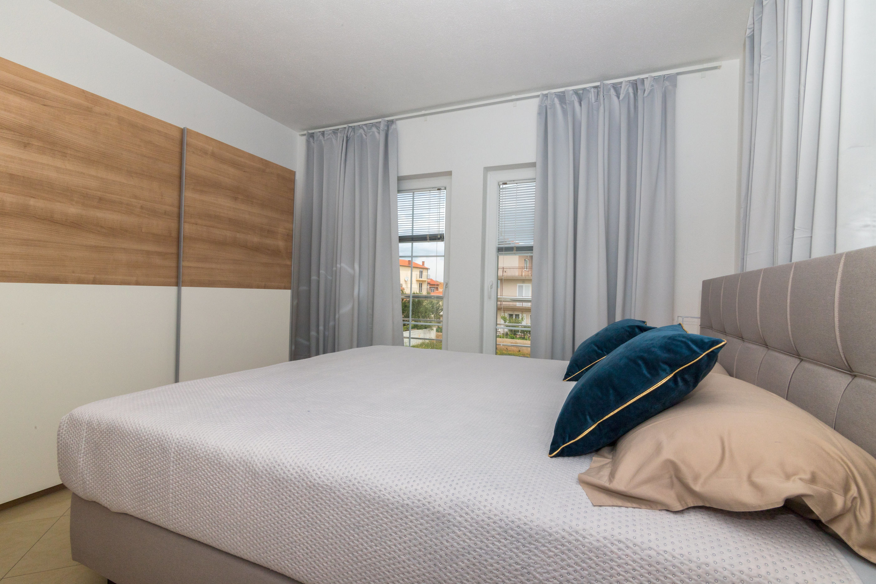Apartments Nice and comfortable 64981-A1