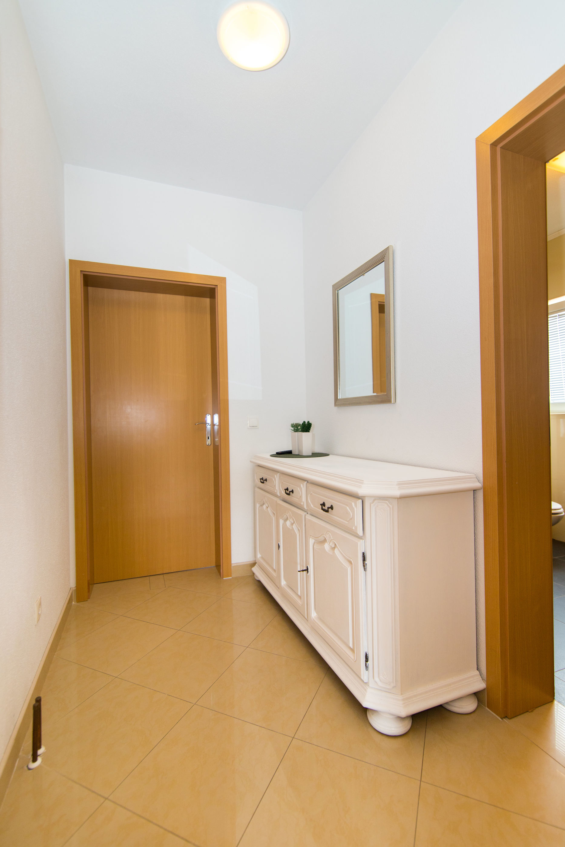 Apartments Nice and comfortable 64981-A1