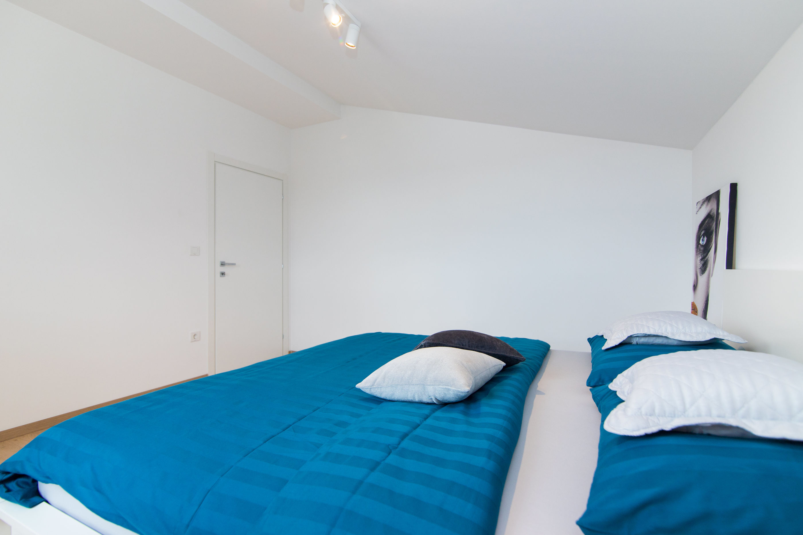 Apartments Nice and comfortable 64981-A3