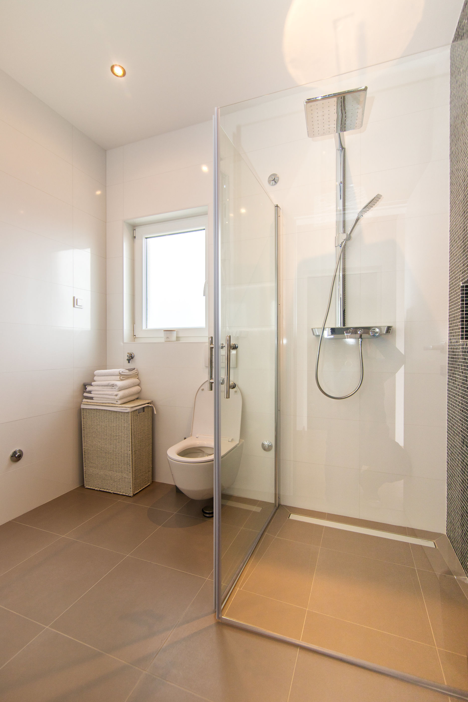 Apartments Nice and comfortable 64981-A3
