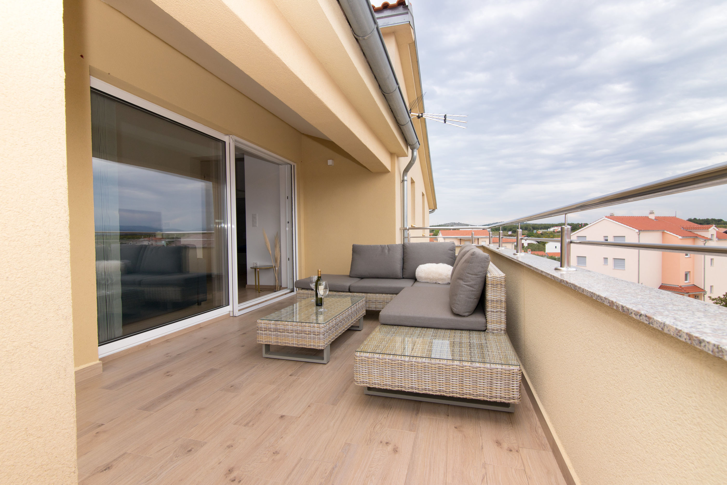 Apartments Nice and comfortable 64981-A3