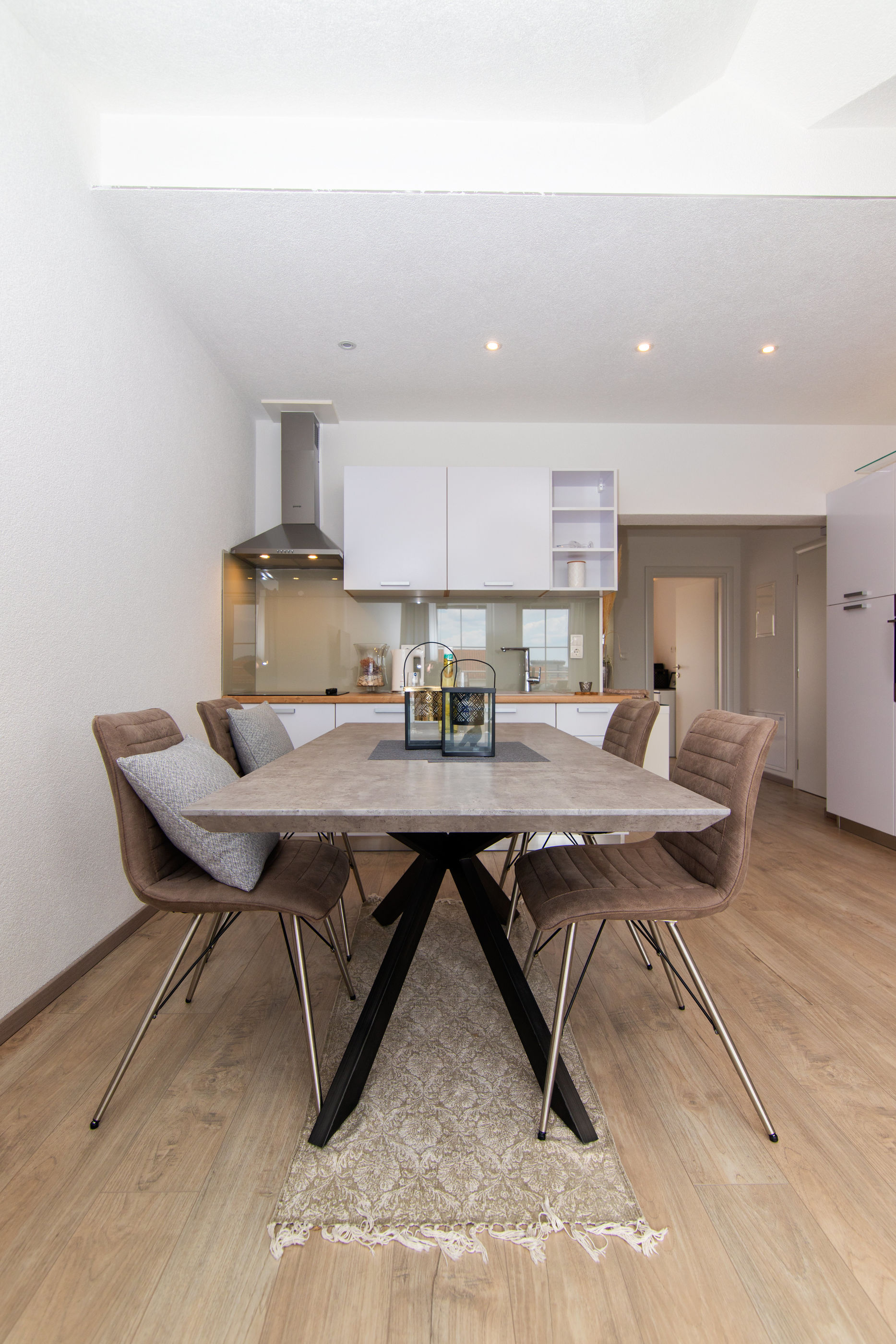 Apartments Nice and comfortable 64981-A4