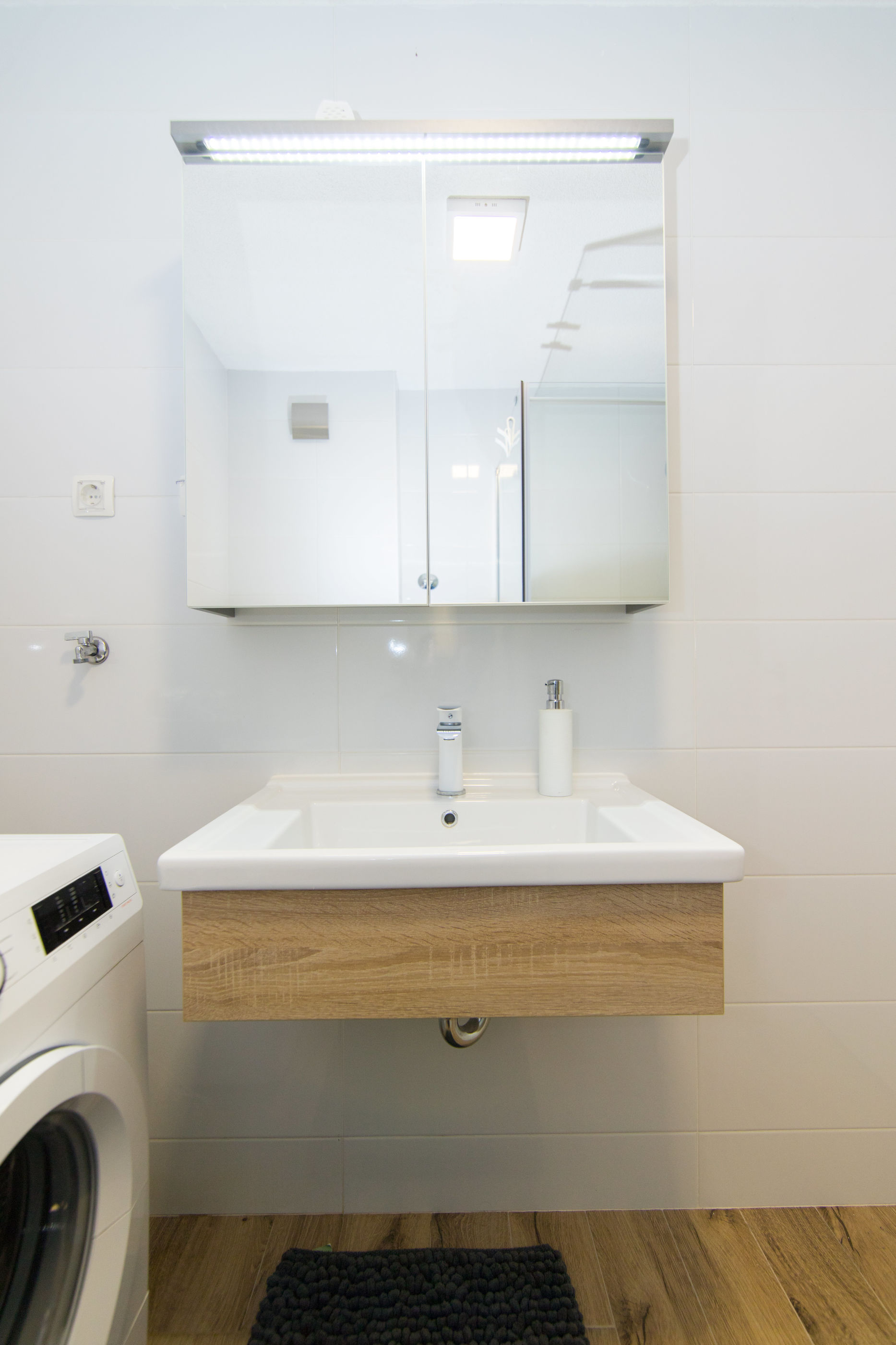 Apartments Nice and comfortable 64981-A4