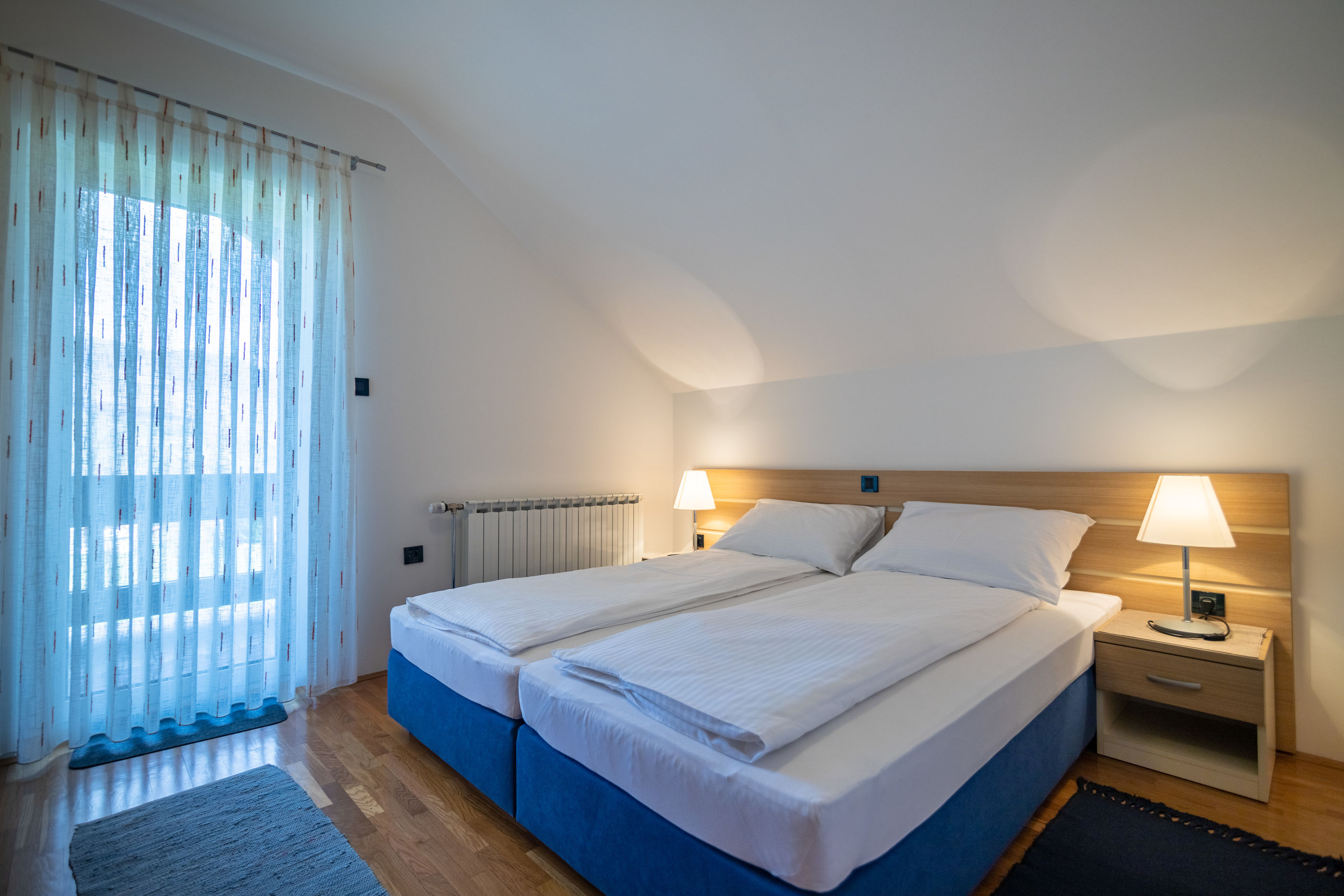 Apartments and Room Robert 80821-A1
