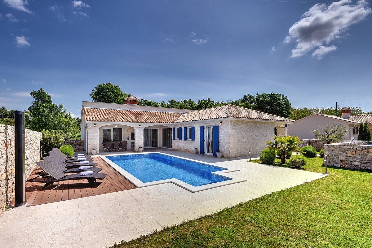 Villa Sever 74017-K1