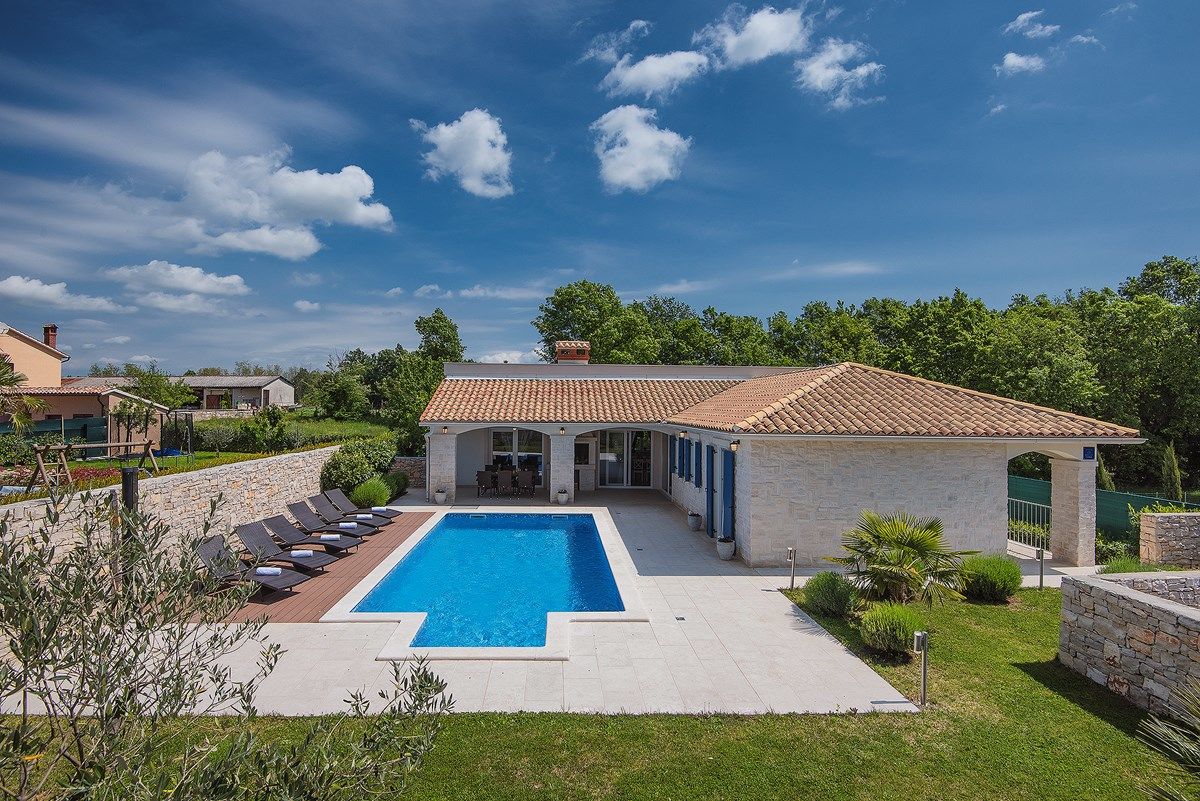 Villa Sever 74017-K1