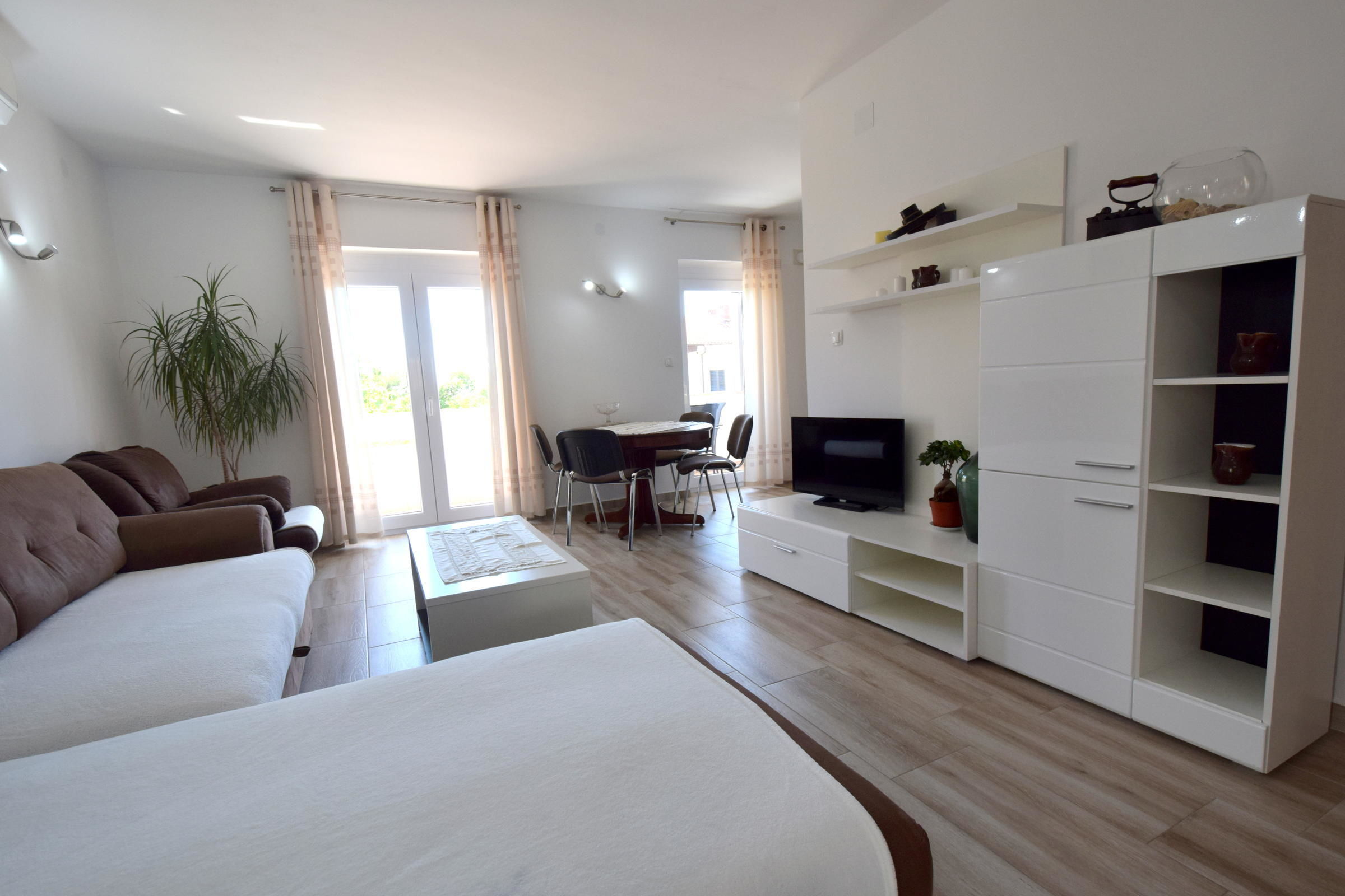 Apartments Vanja 62167-A2