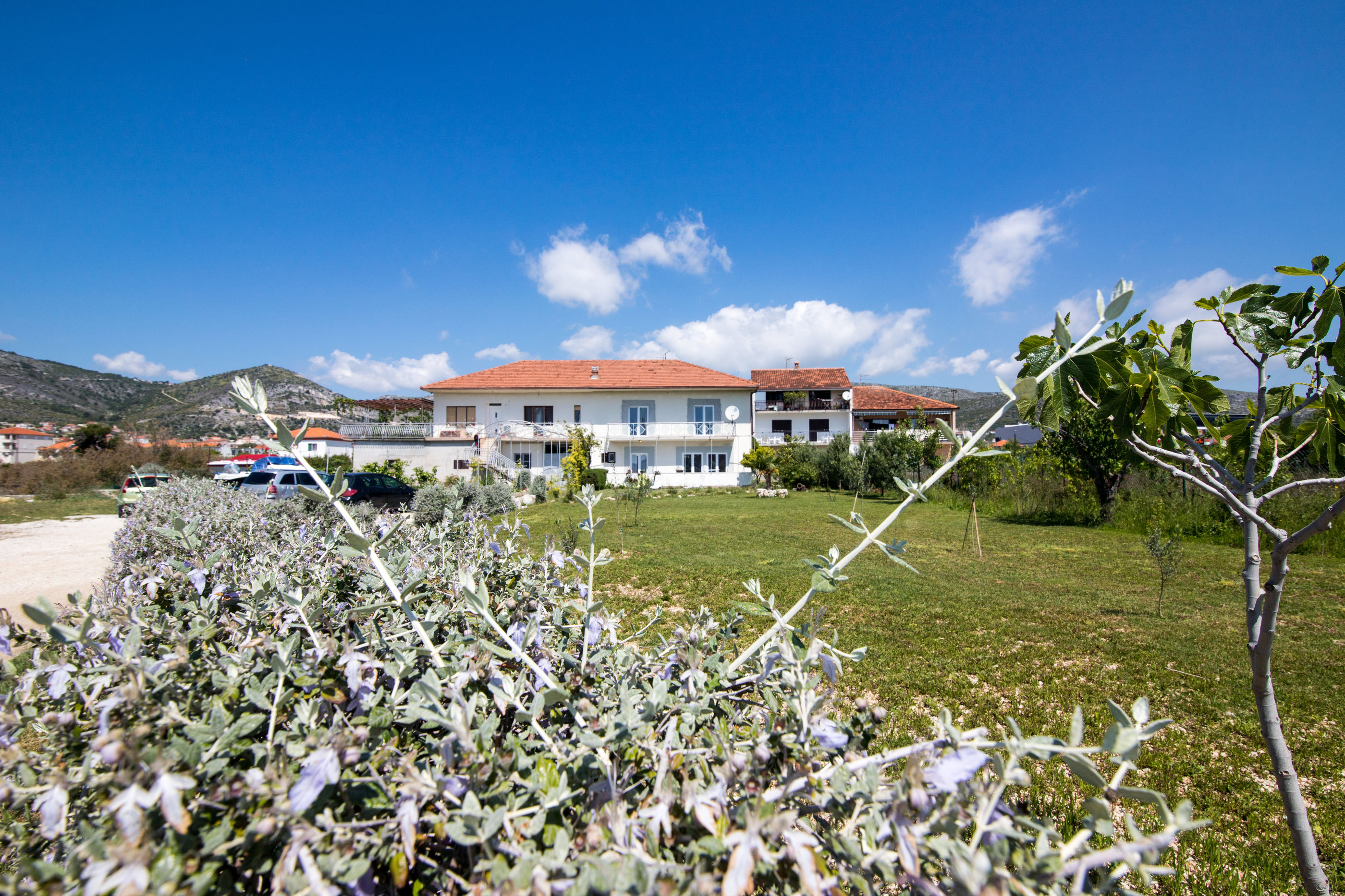House Ivica 46101-K1