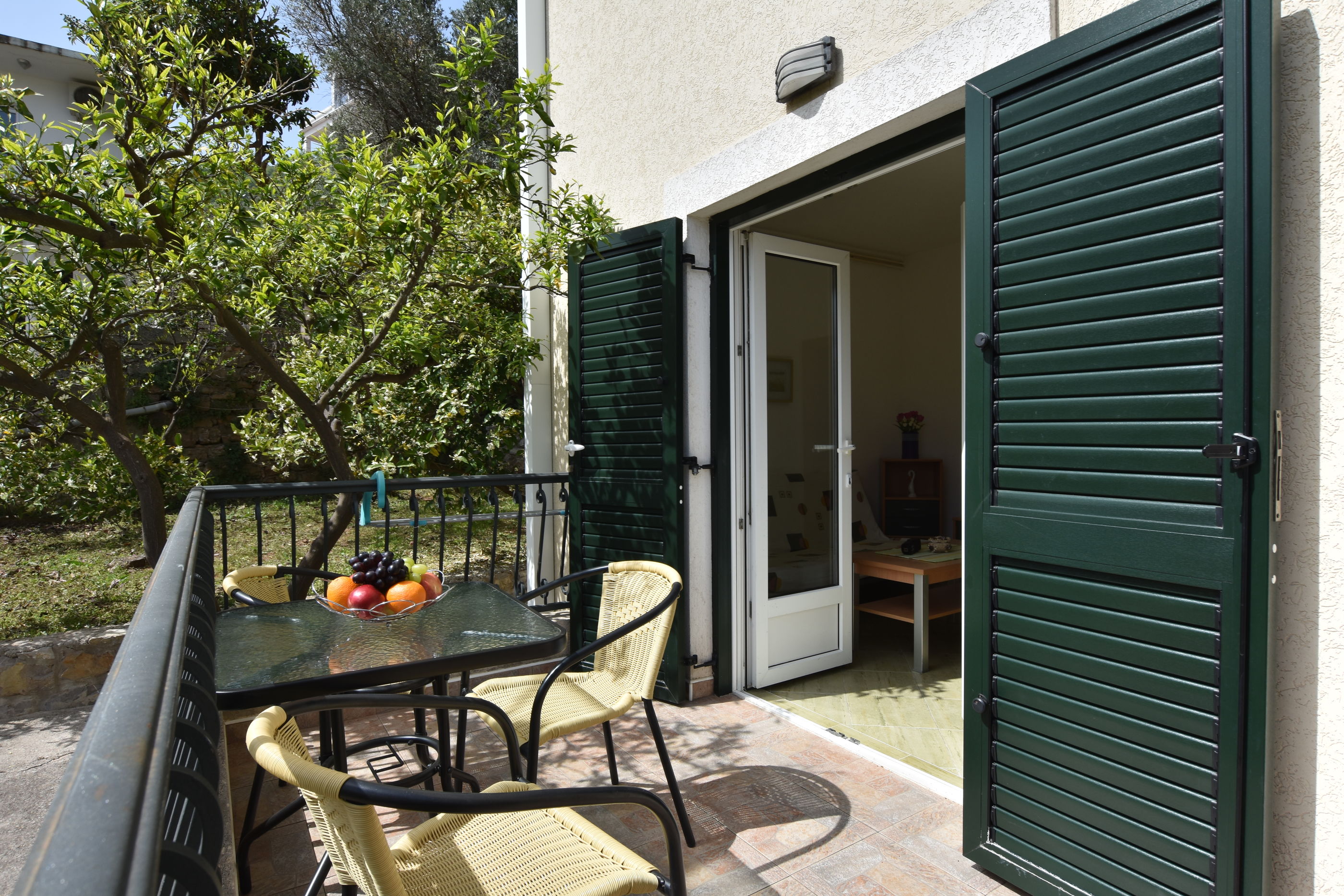 Apartments and Rooms Iva 61261-A1