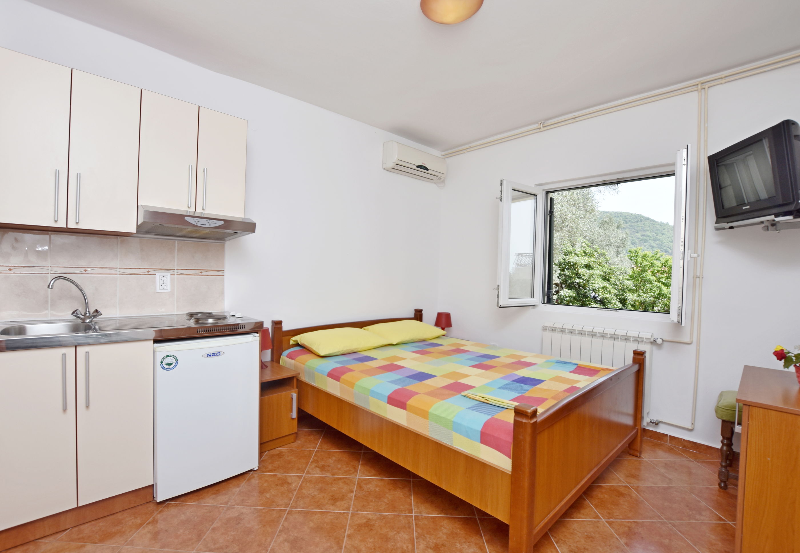 Apartments and Rooms Iva 61261-A2