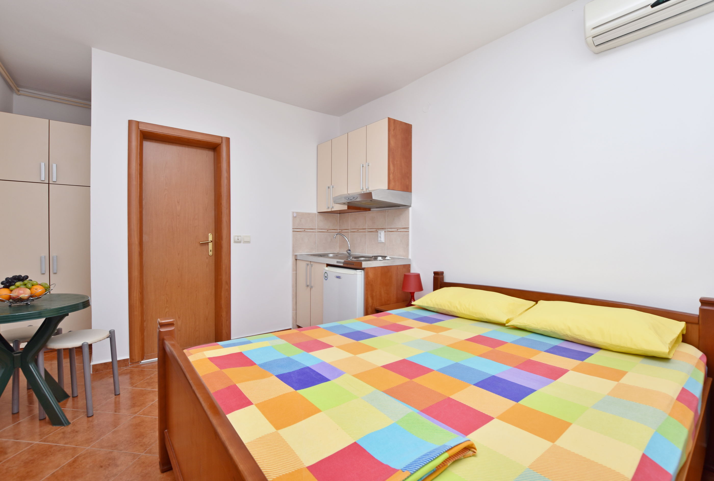 Apartments and Rooms Iva 61261-A2