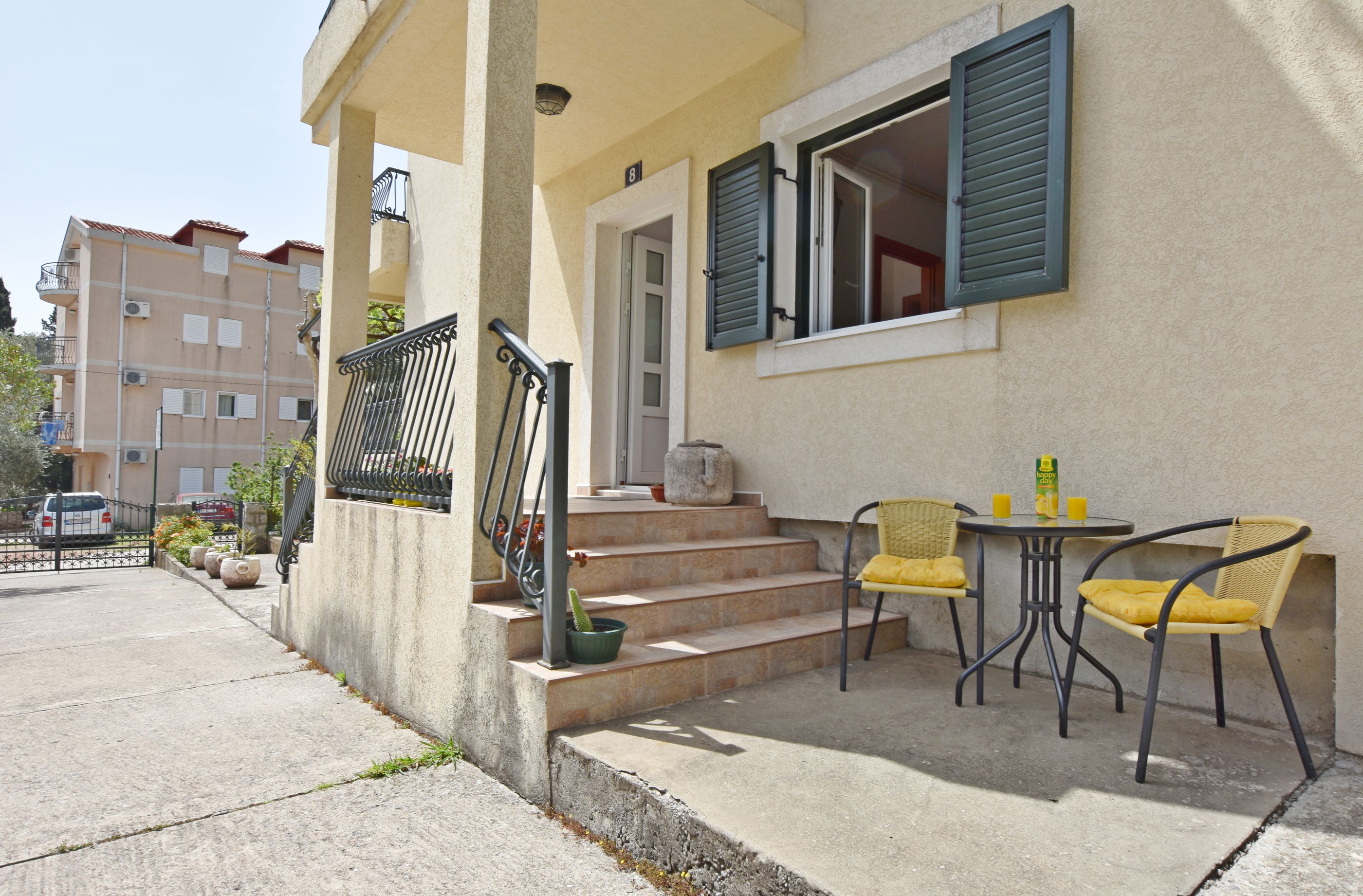 Apartments and Rooms Iva 61261-A2