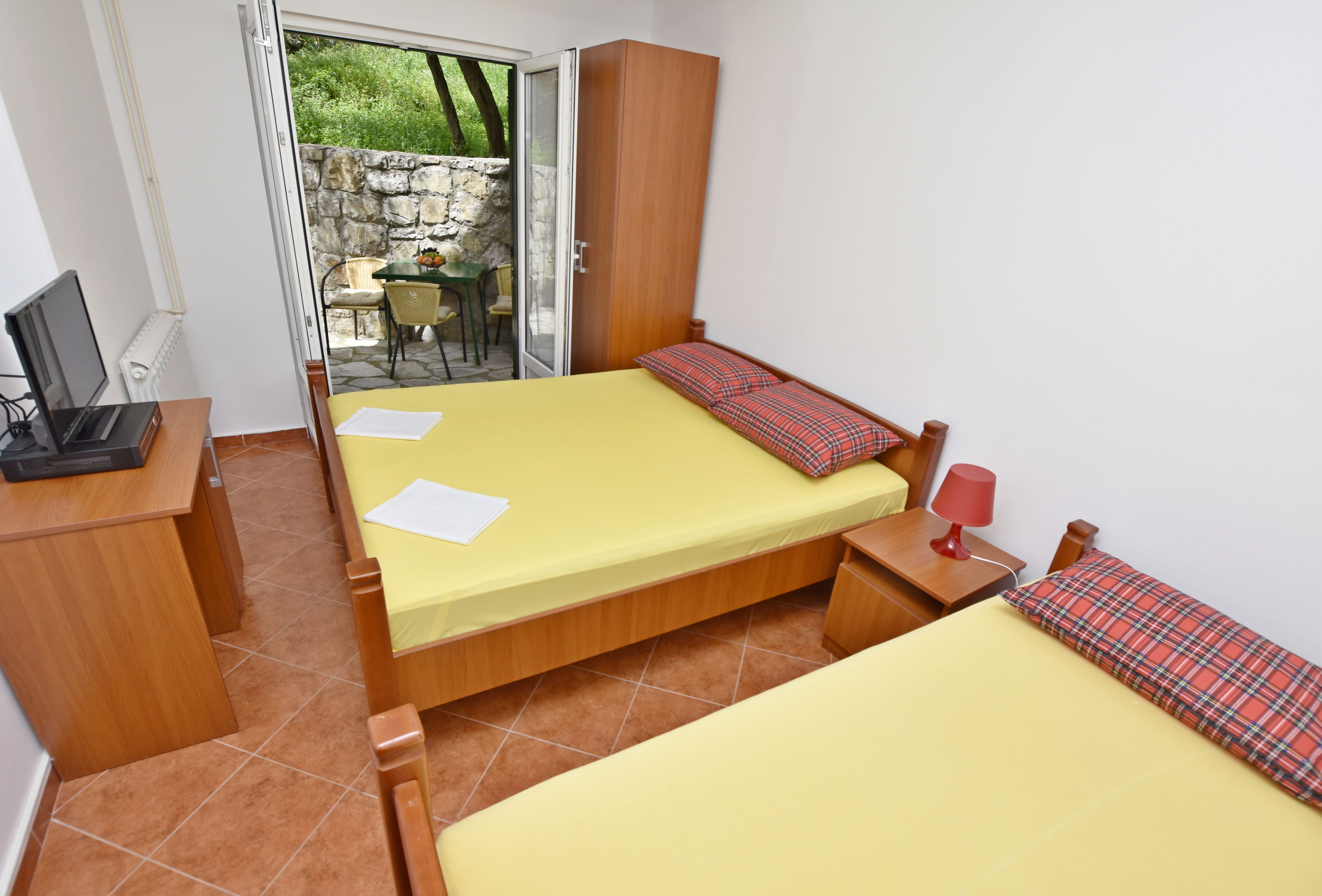 Apartments and Rooms Iva 61261-A3