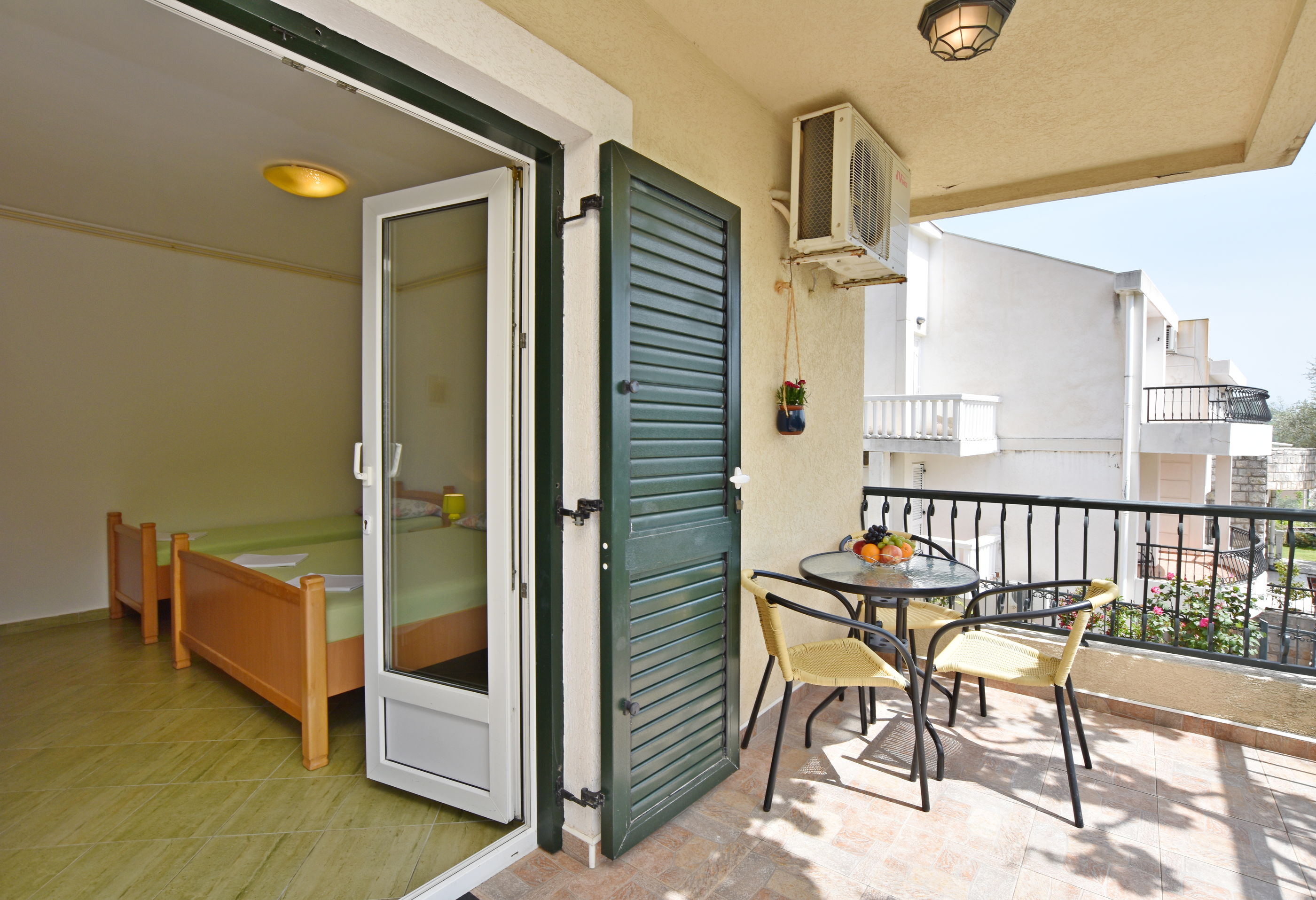 Apartments and Rooms Iva 61261-A4
