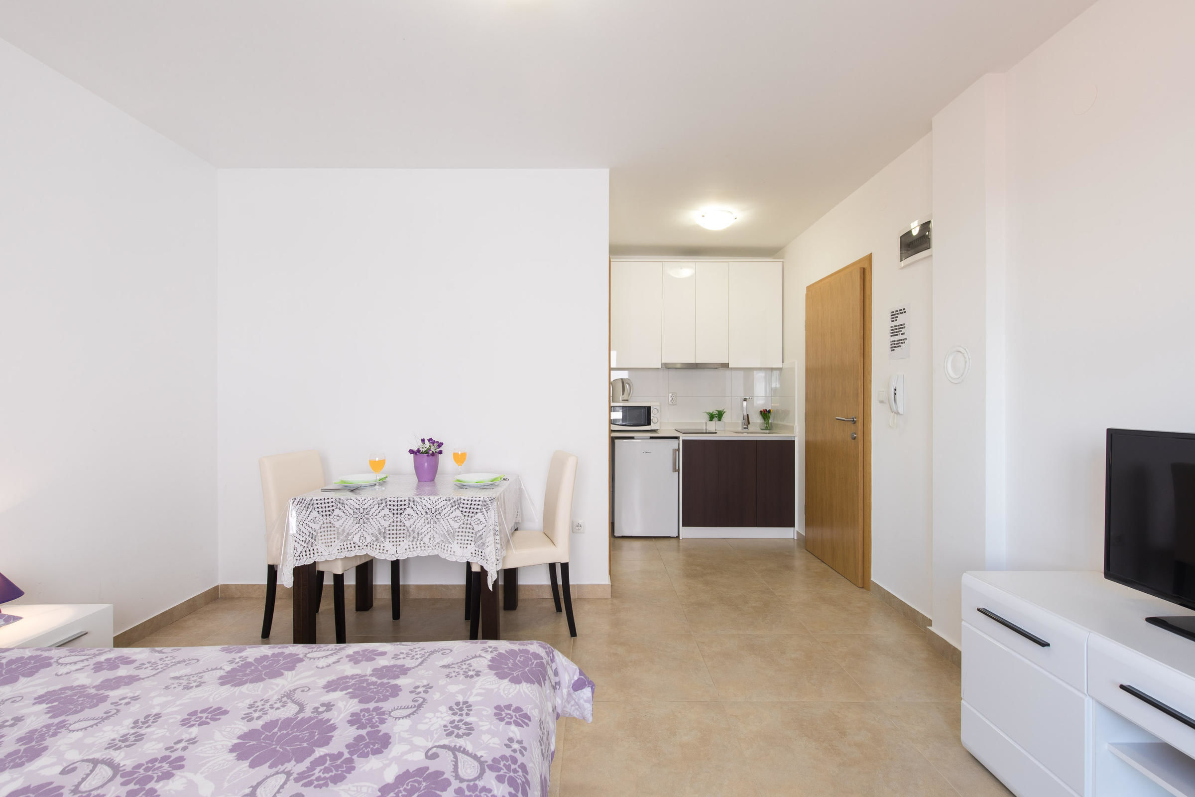 Apartments Nino 62038-A3