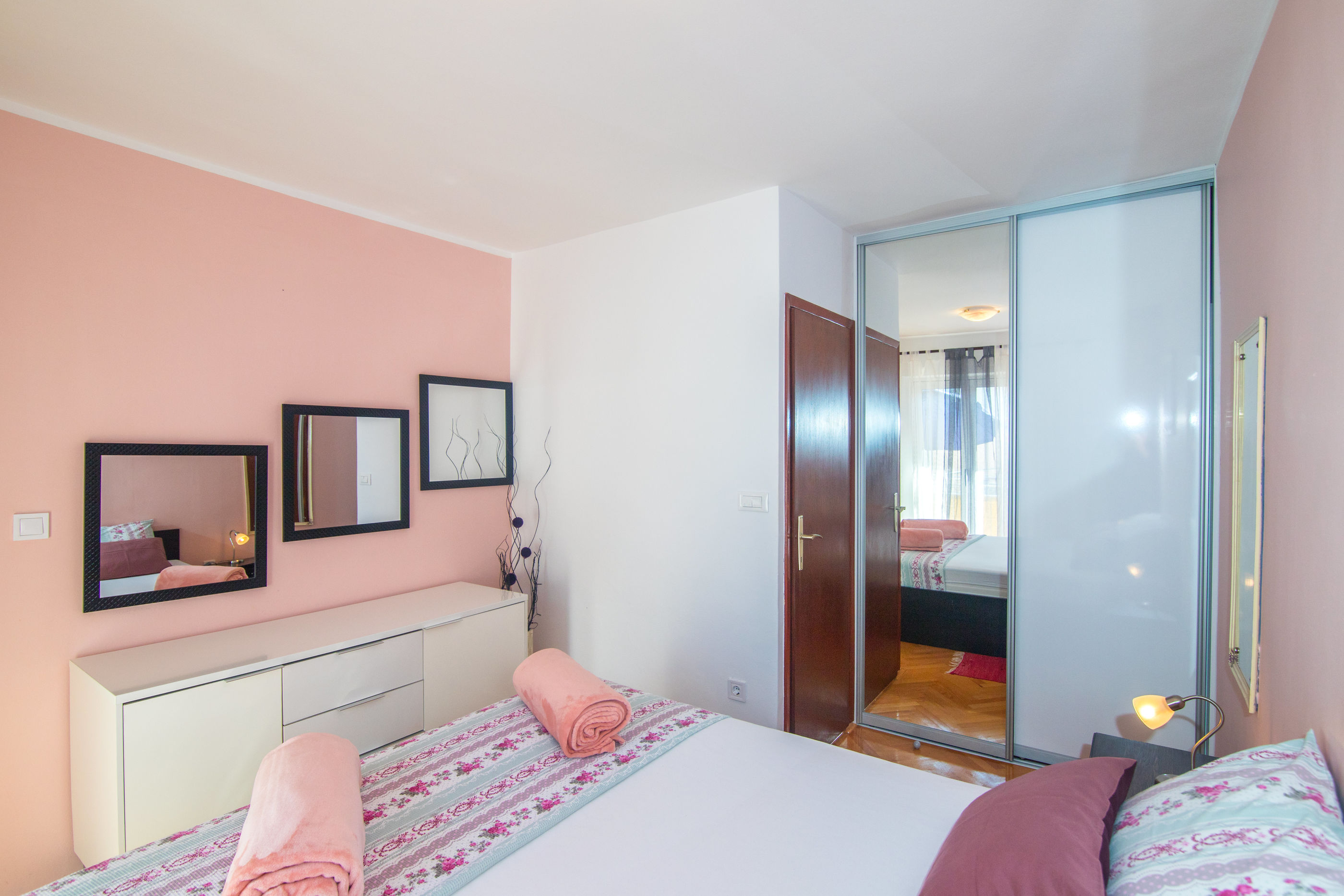 Apartments Matko 64661-A1