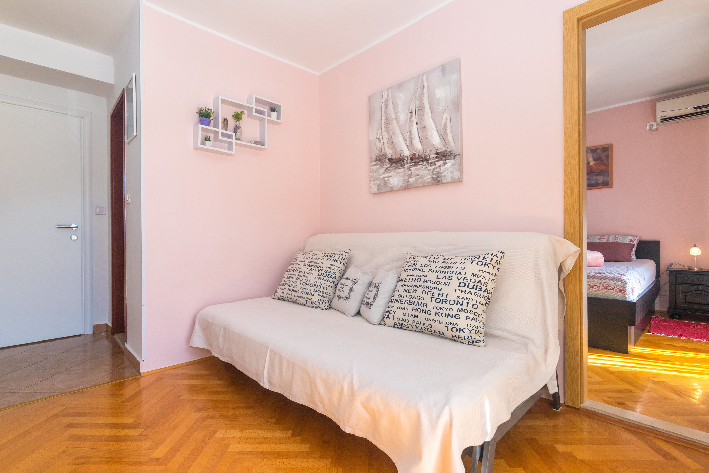 Apartments Matko 64661-A1