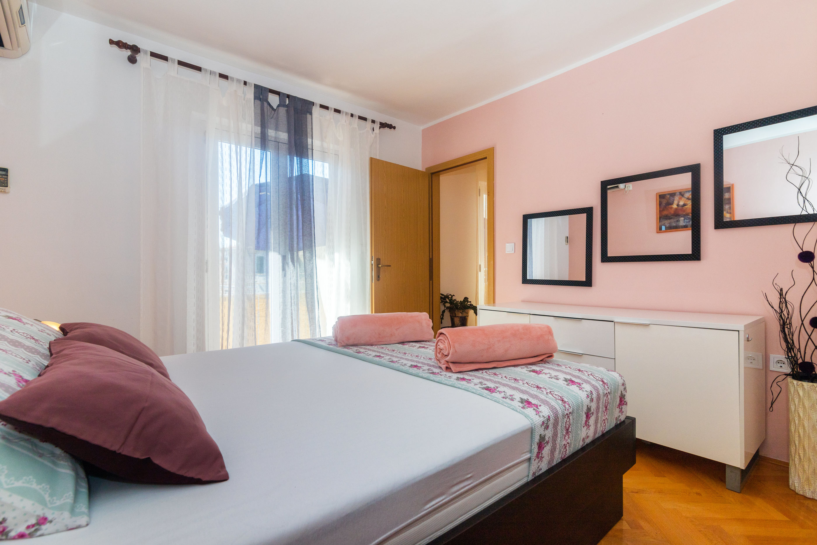 Apartments Matko 64661-A1