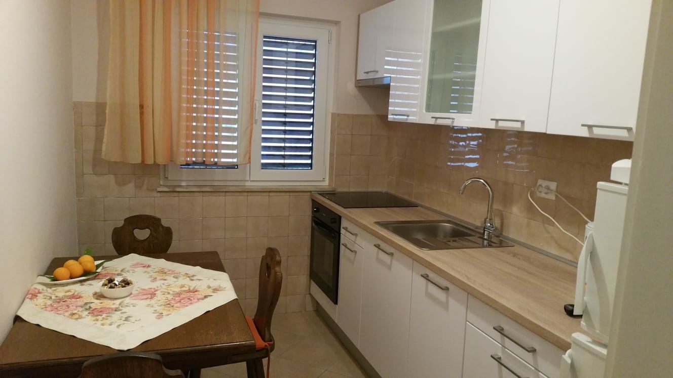 Apartments Mira 26271-A1