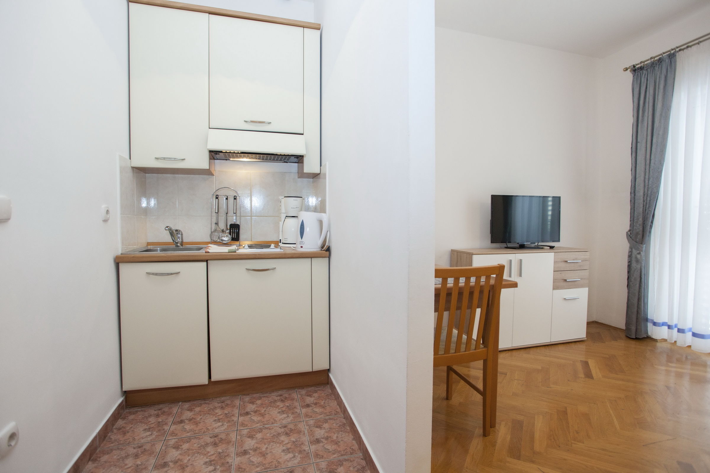 Apartments and Rooms Kapulica 65711-A5