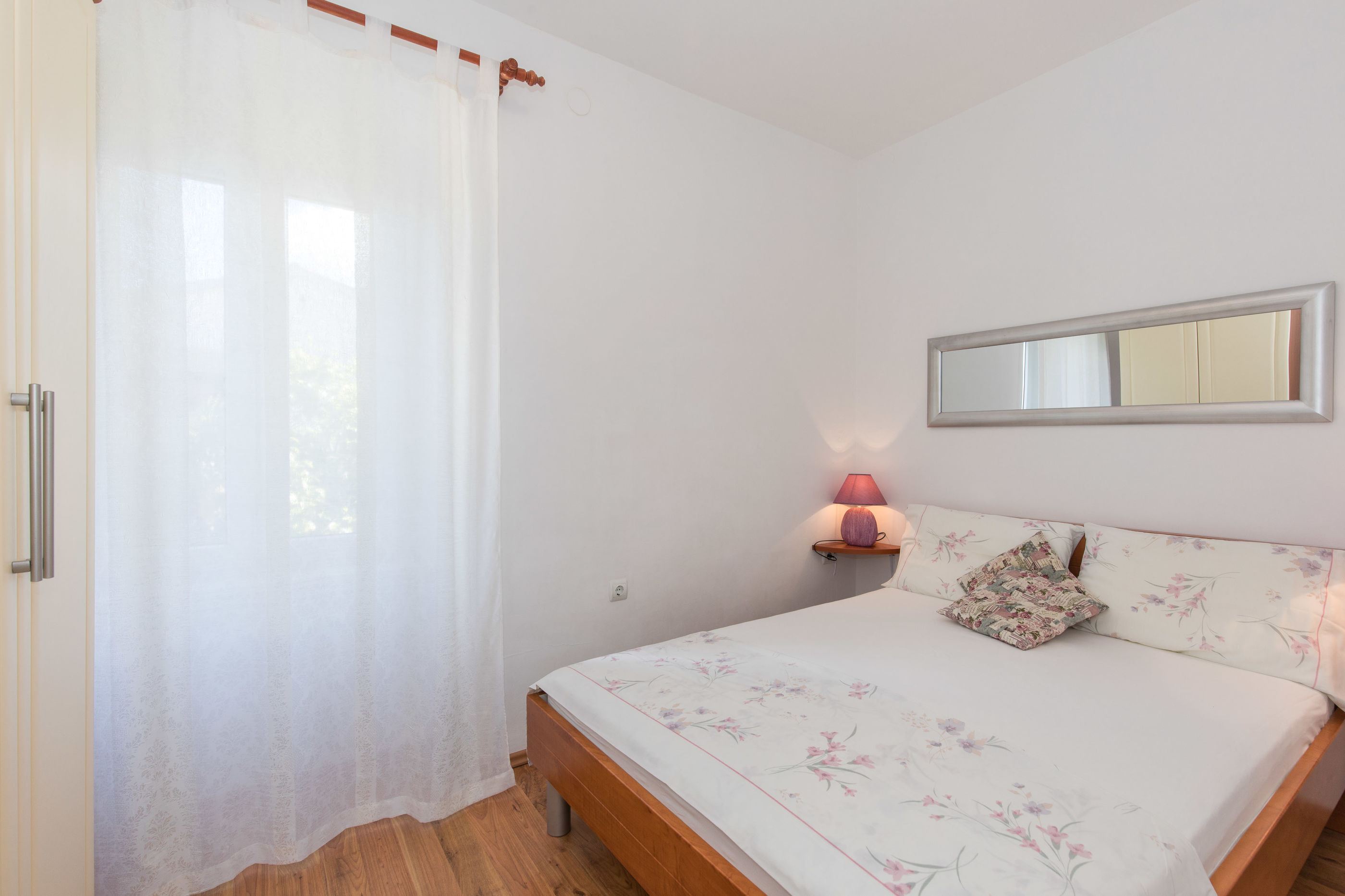 Apartments Ivona 62166-A1