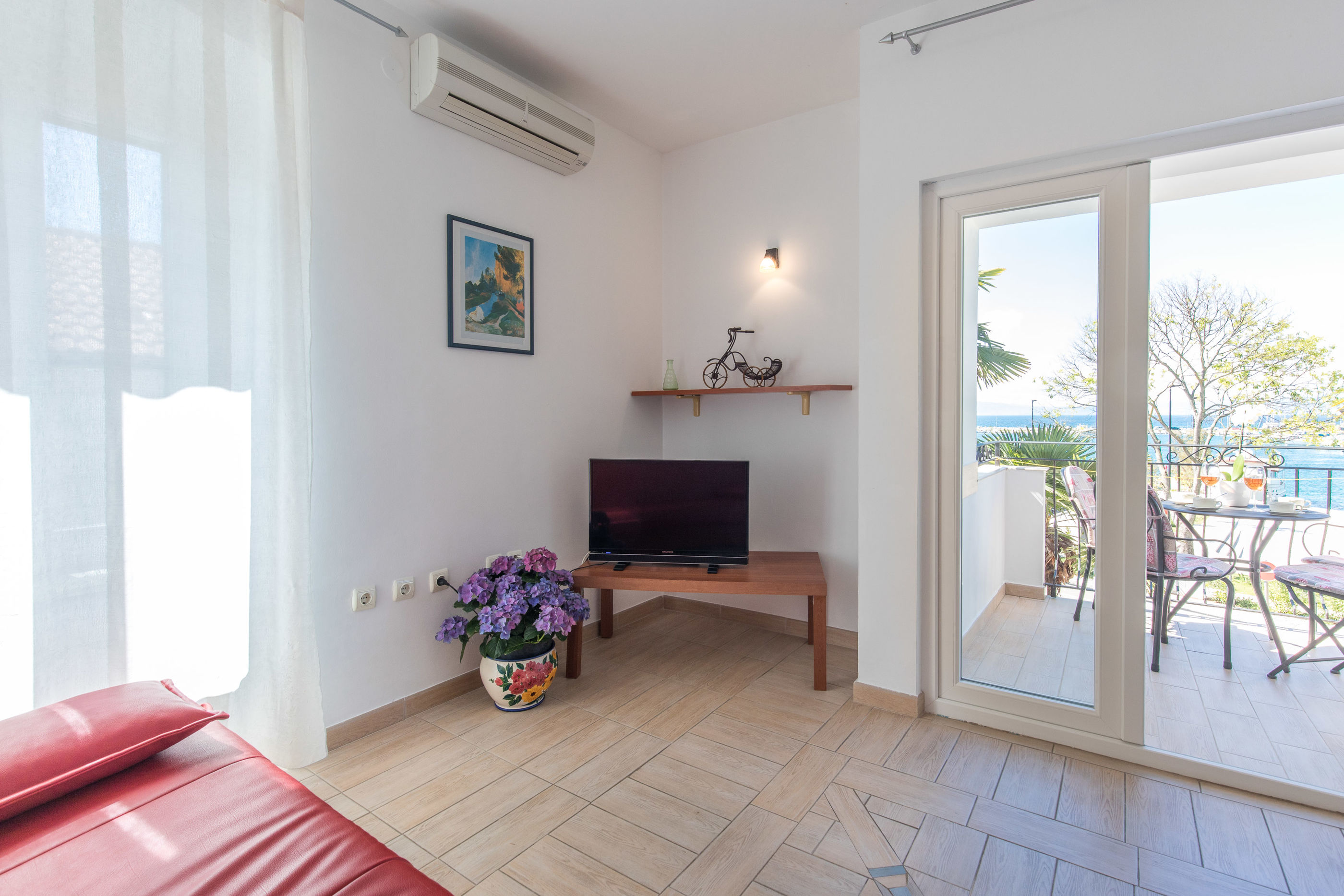 Apartments Ivona 62166-A1