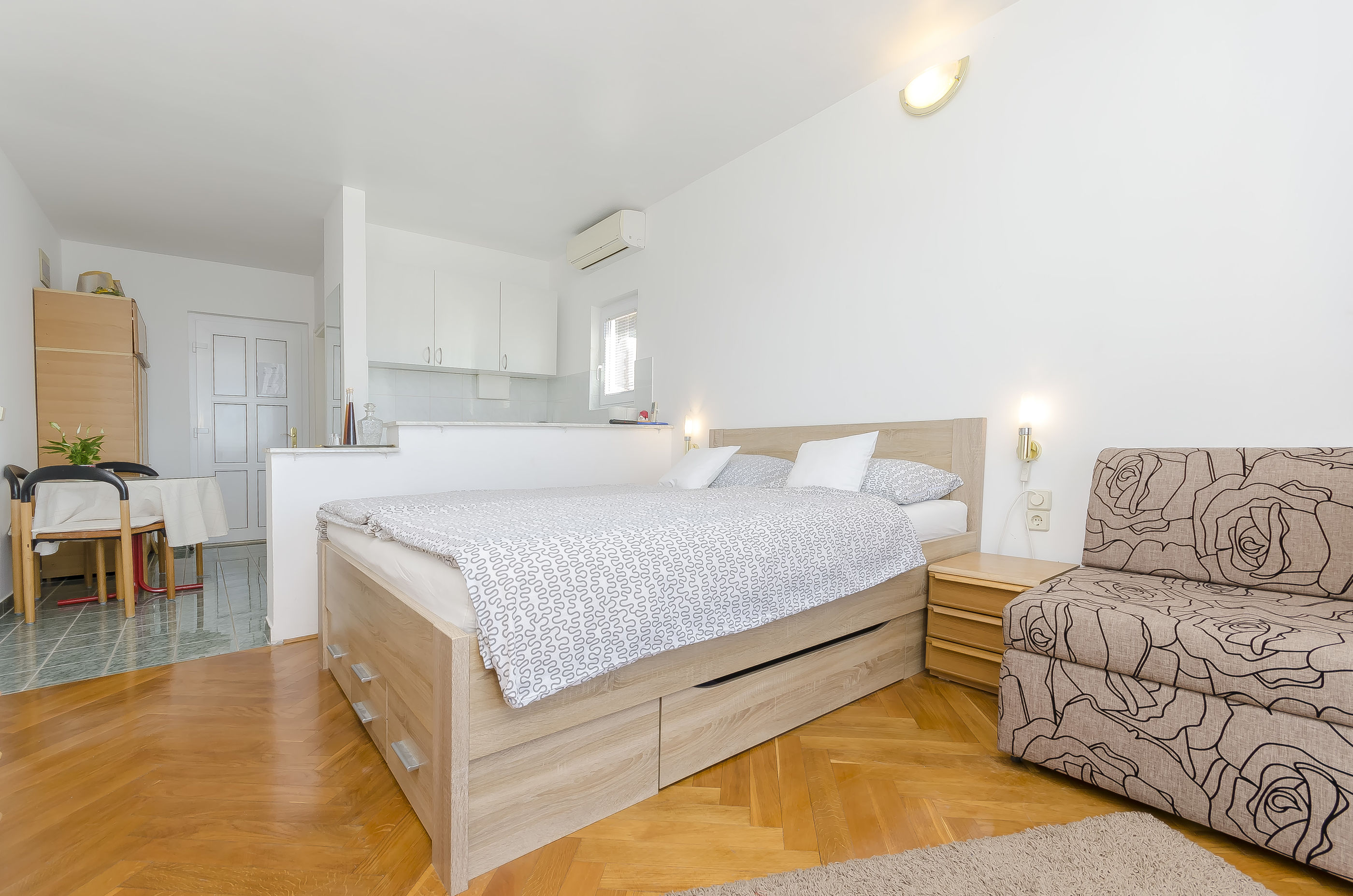 Apartments Vlasta 26391-A1