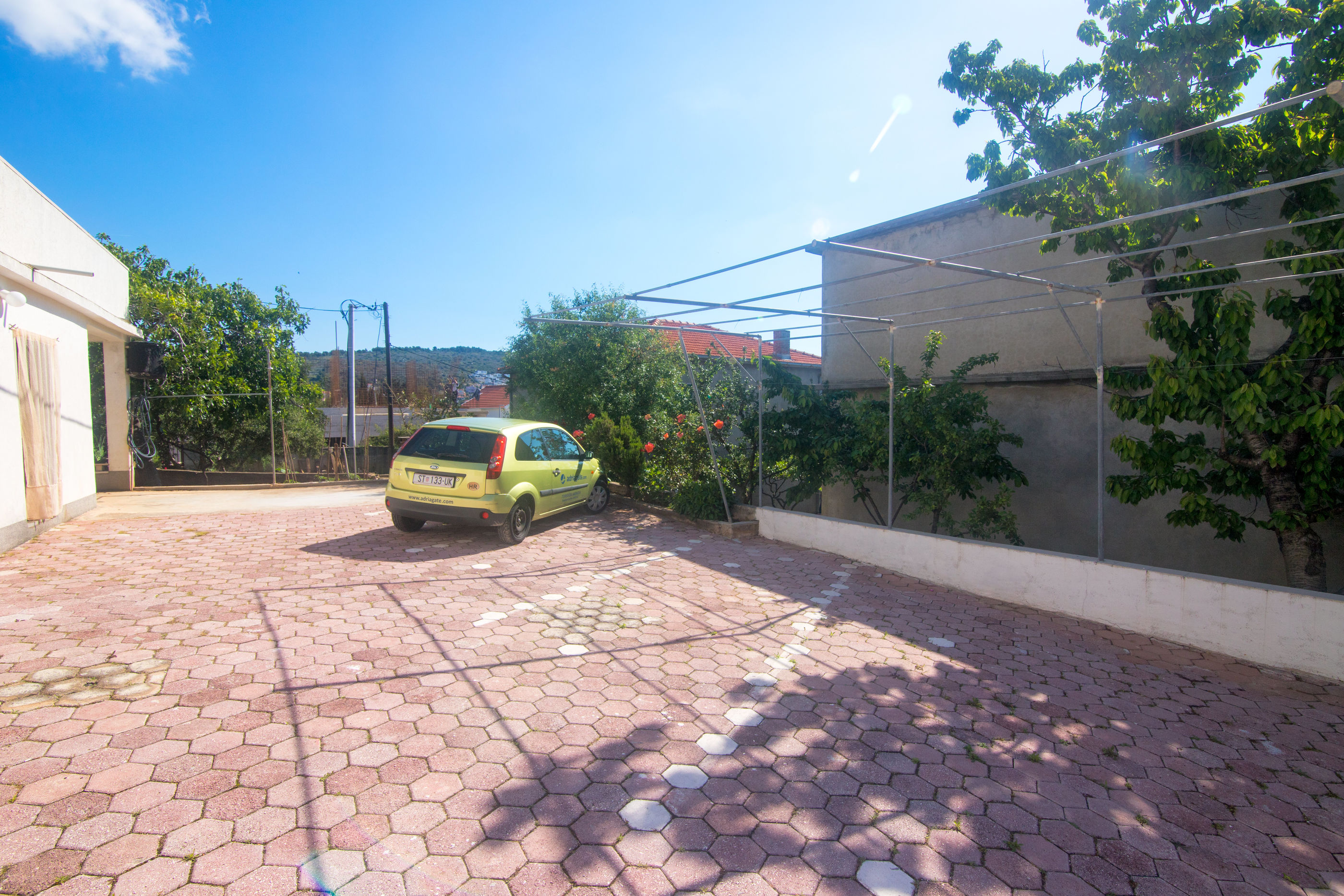 Apartments Vinka 38131-A1