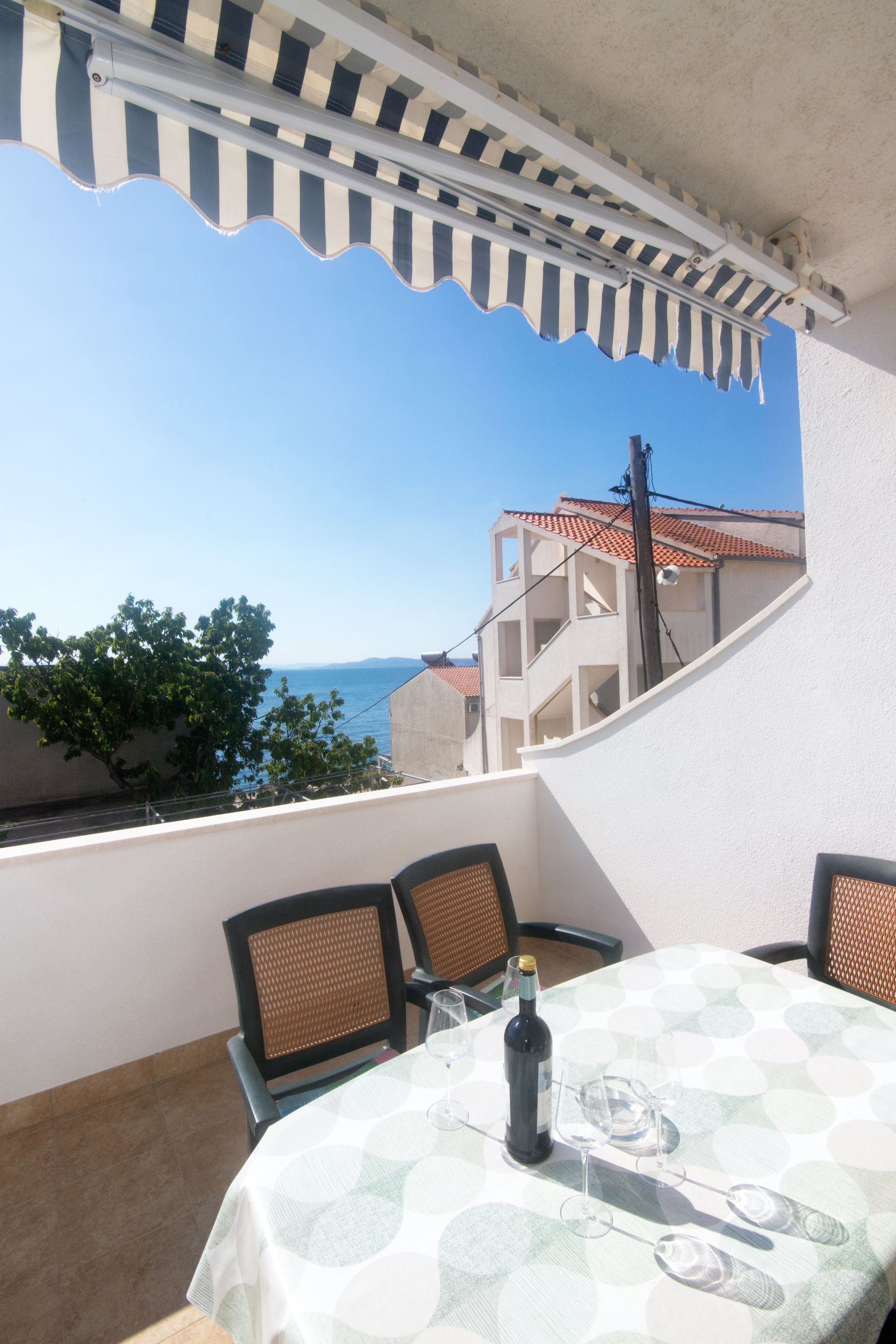 Apartments Vinka 38131-A1