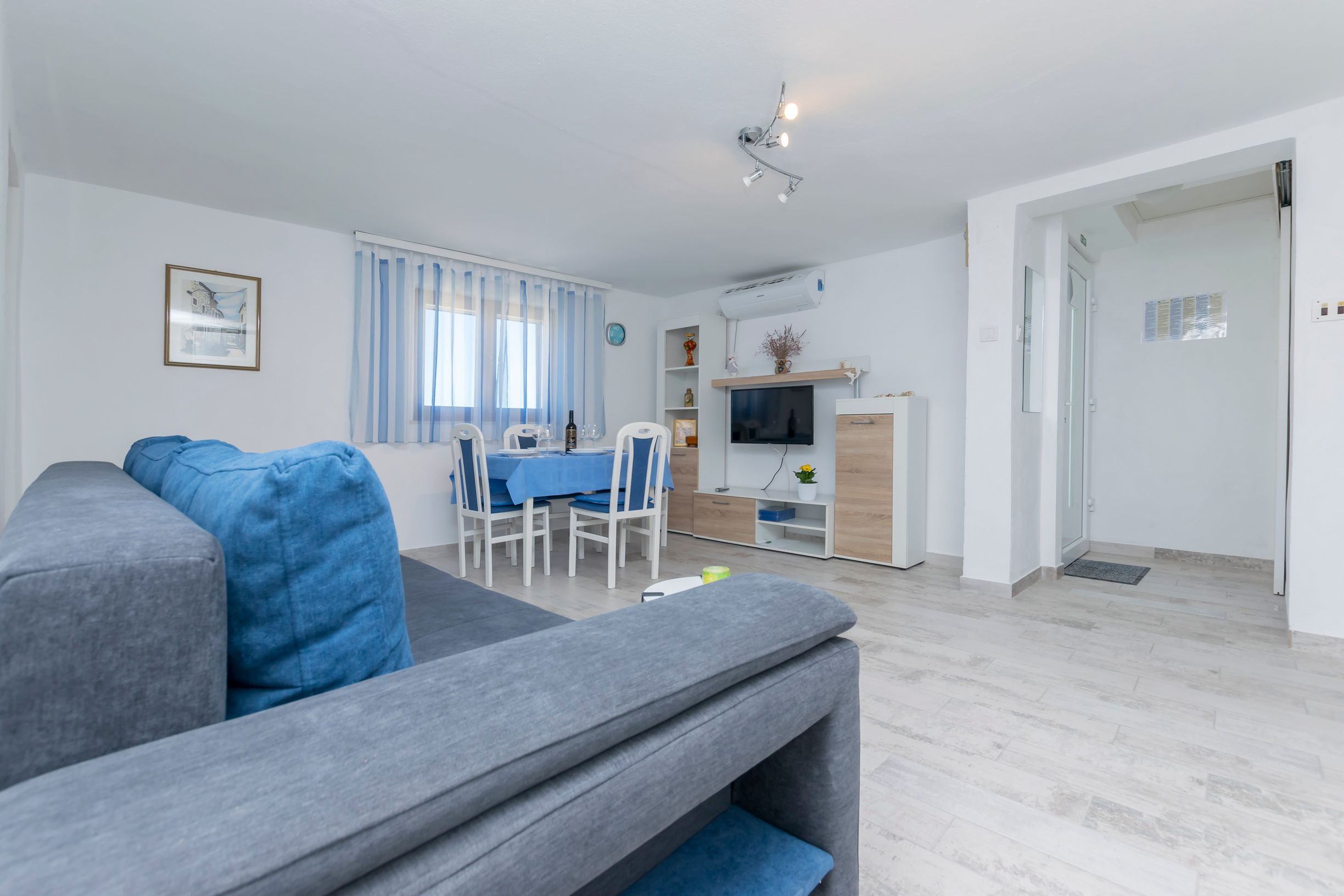 Apartment Island Dream 60861-A1