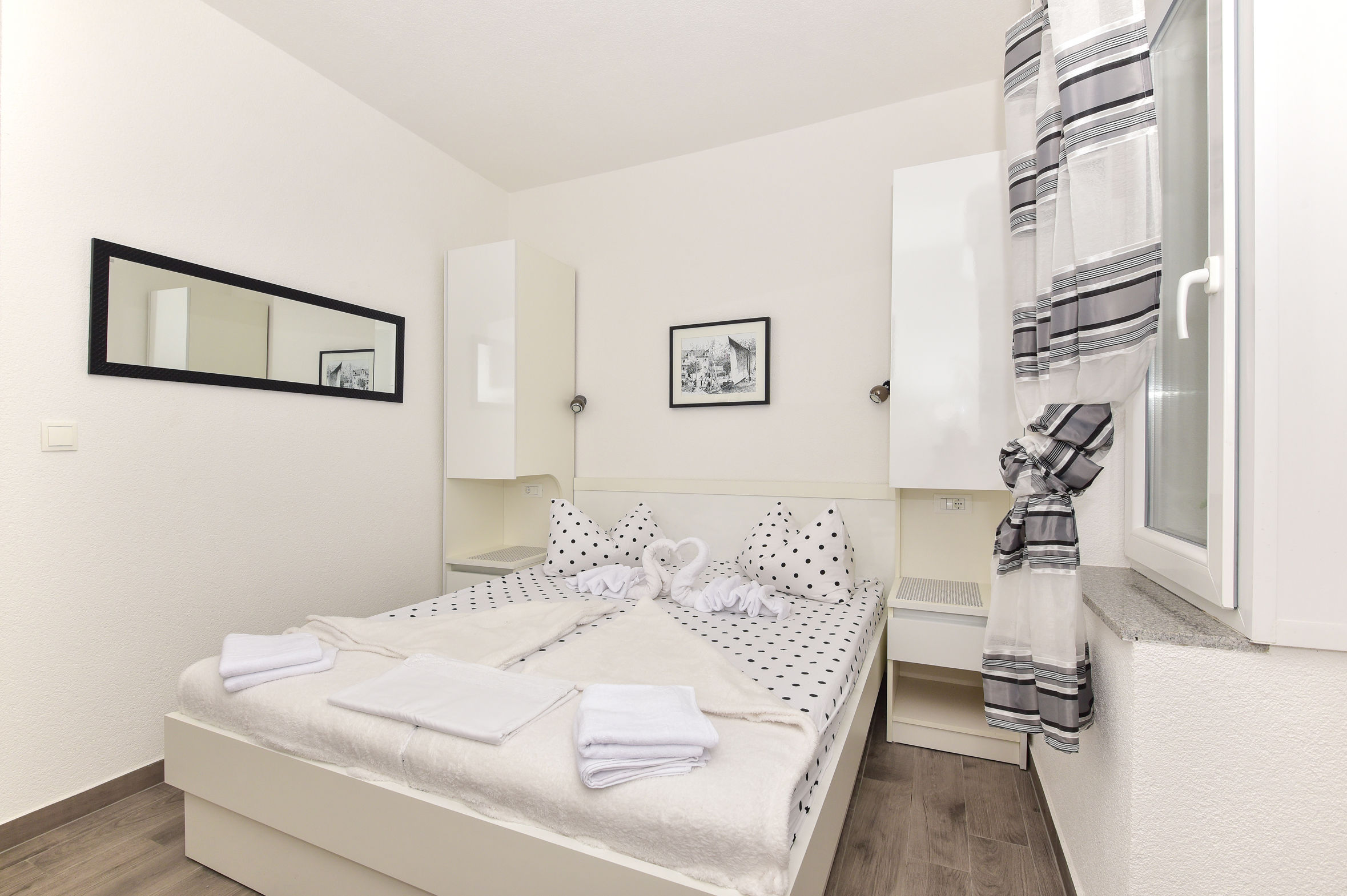 Apartments Bernarda 66331-A1
