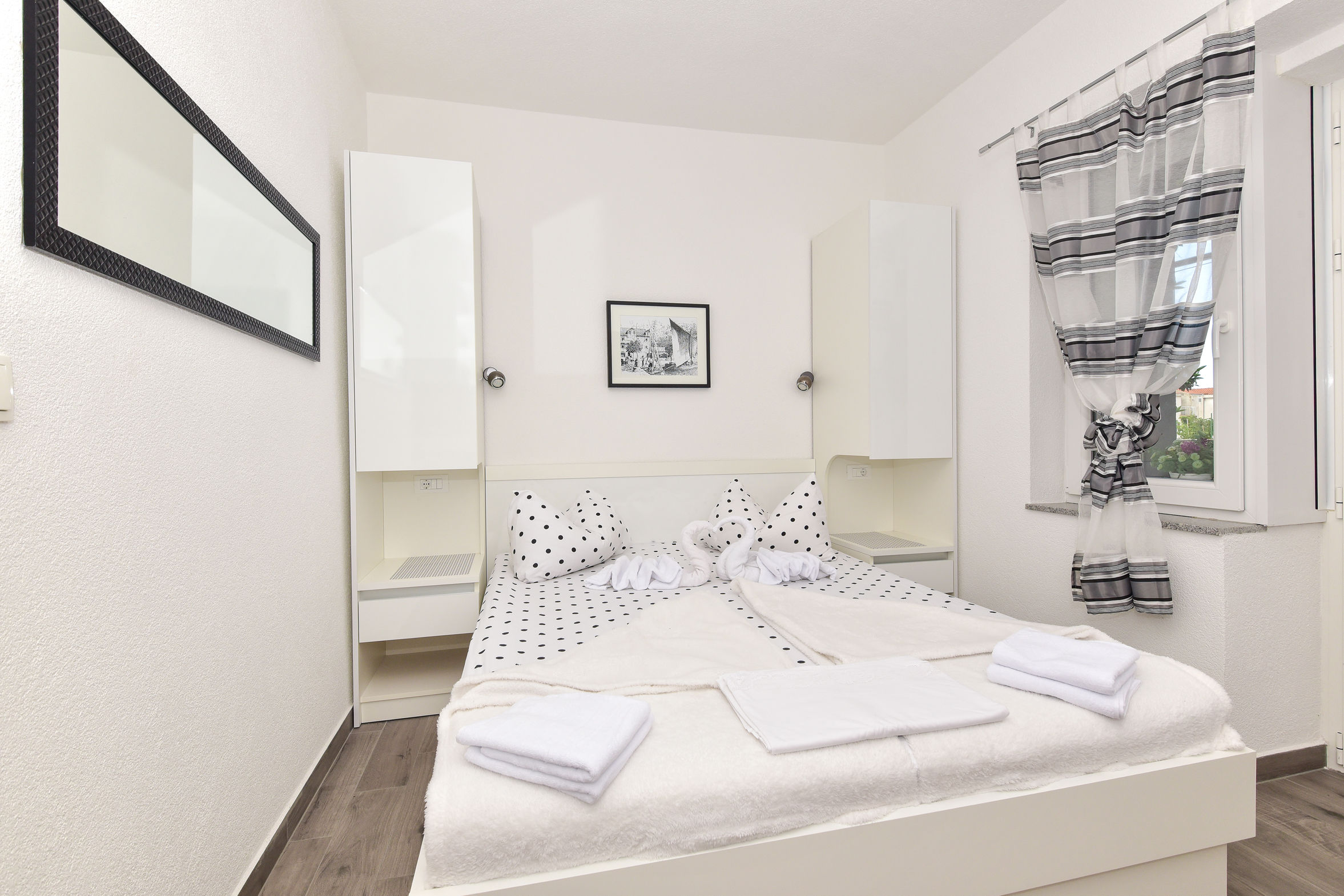 Apartments Bernarda 66331-A1